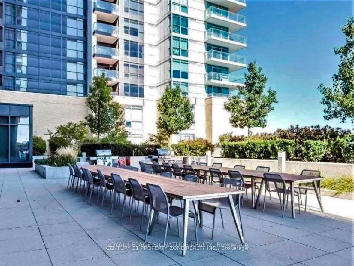 33 Singer Court 303 #303, Toronto — Condo for lease, photo 1