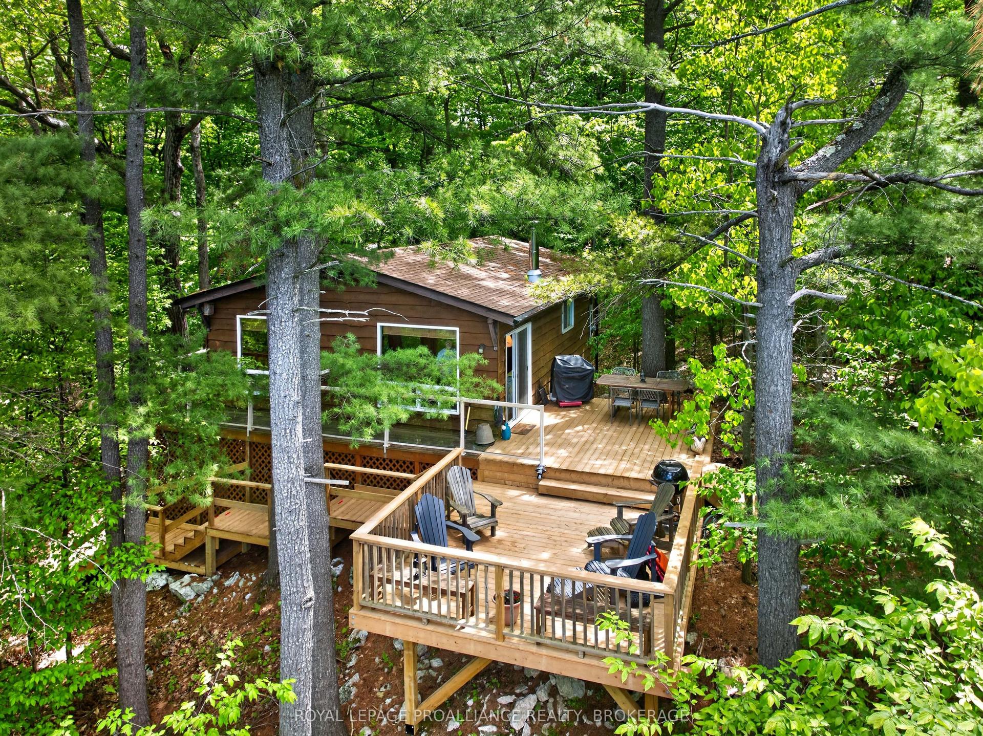 450 Brooks Point Road — photo 1