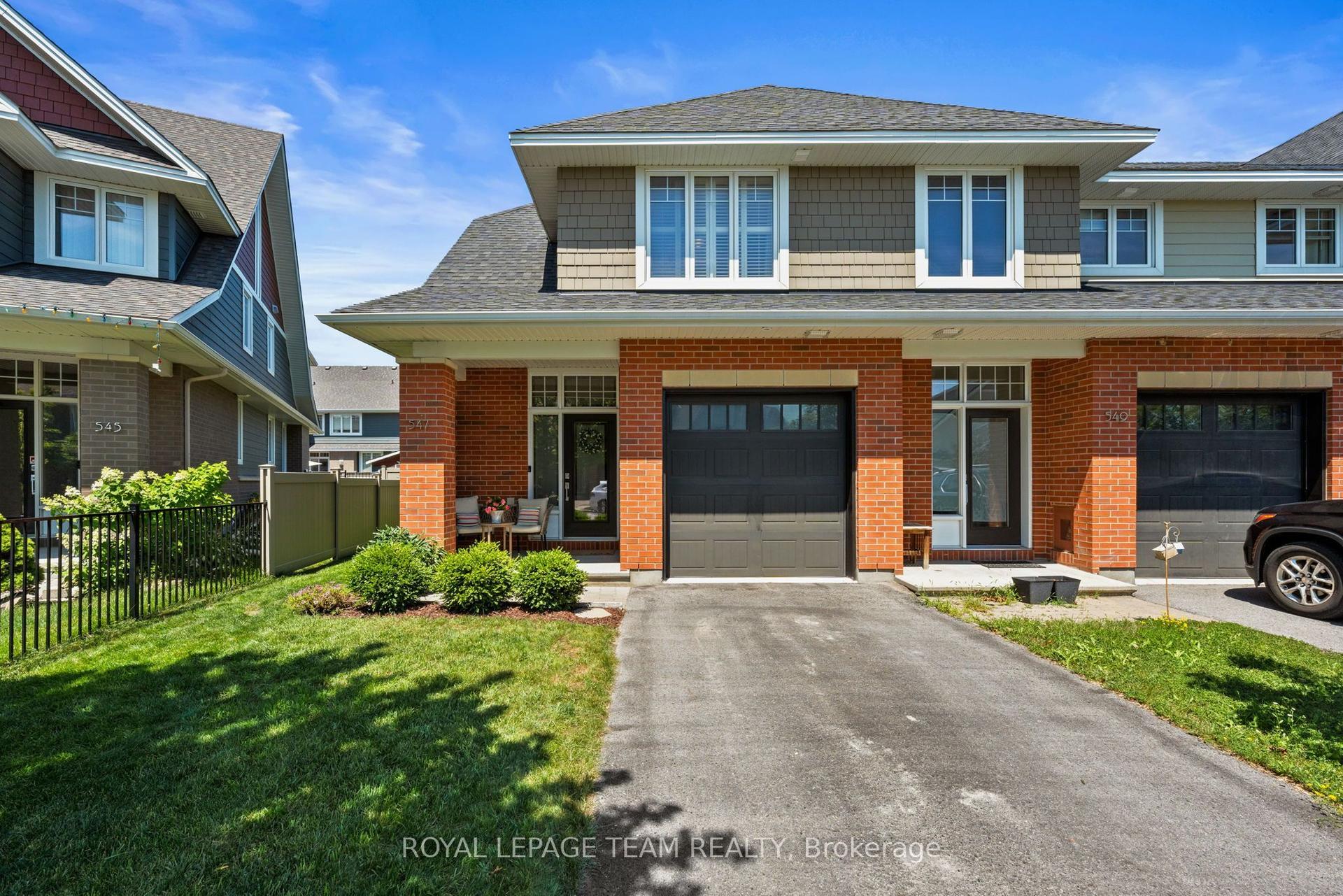547 Kilspindie Ridge, Barrhaven — Townhouse for sale, photo 1