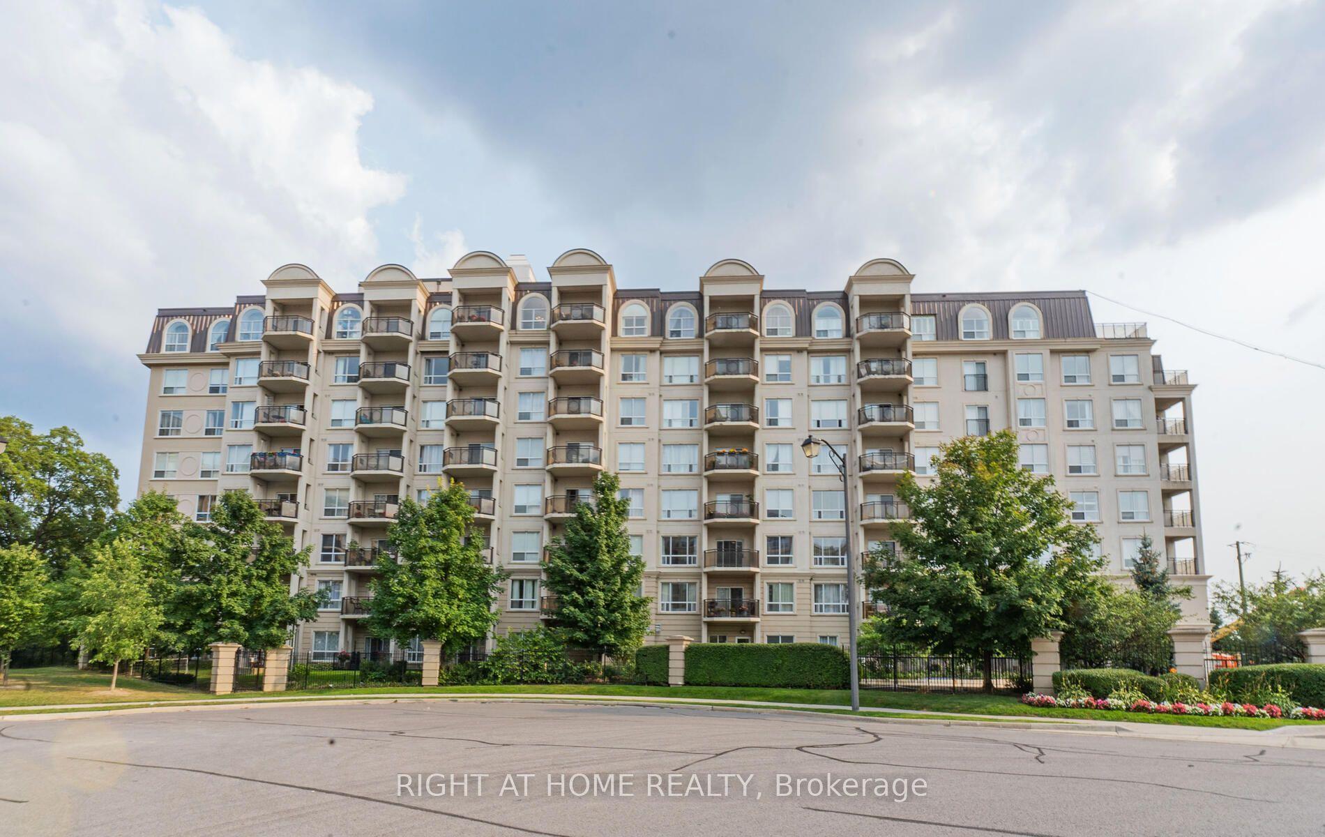 1 Maison Parc Court 111 #111 — photo 1