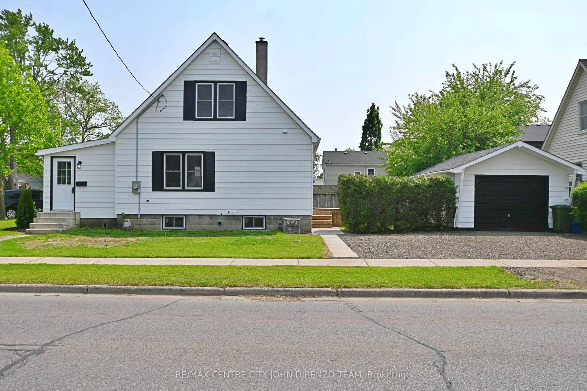 52 Woodworth Avenue — photo 1