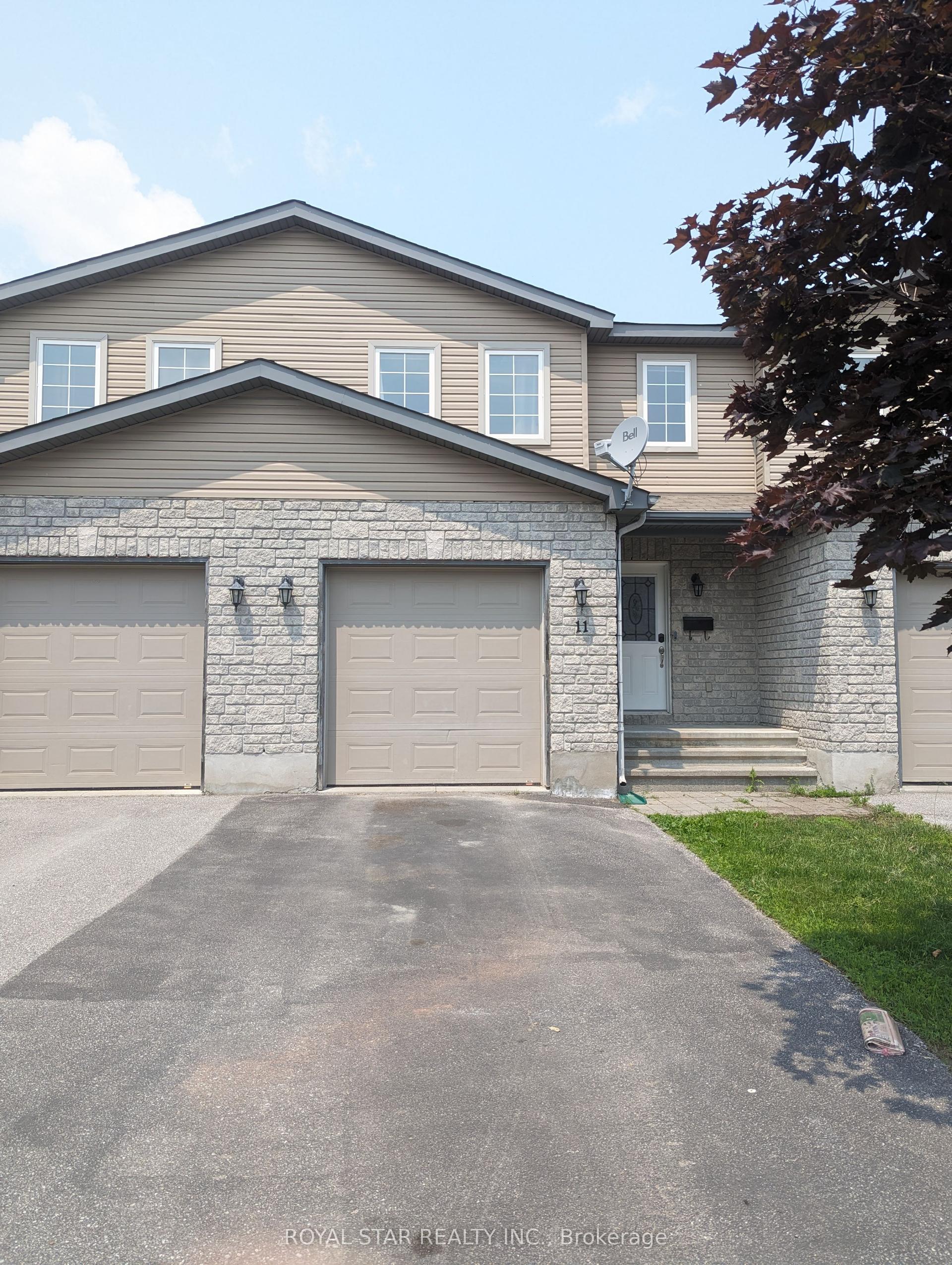 11 John Findlay Terrace, Arnprior — Townhouse for lease, photo 1