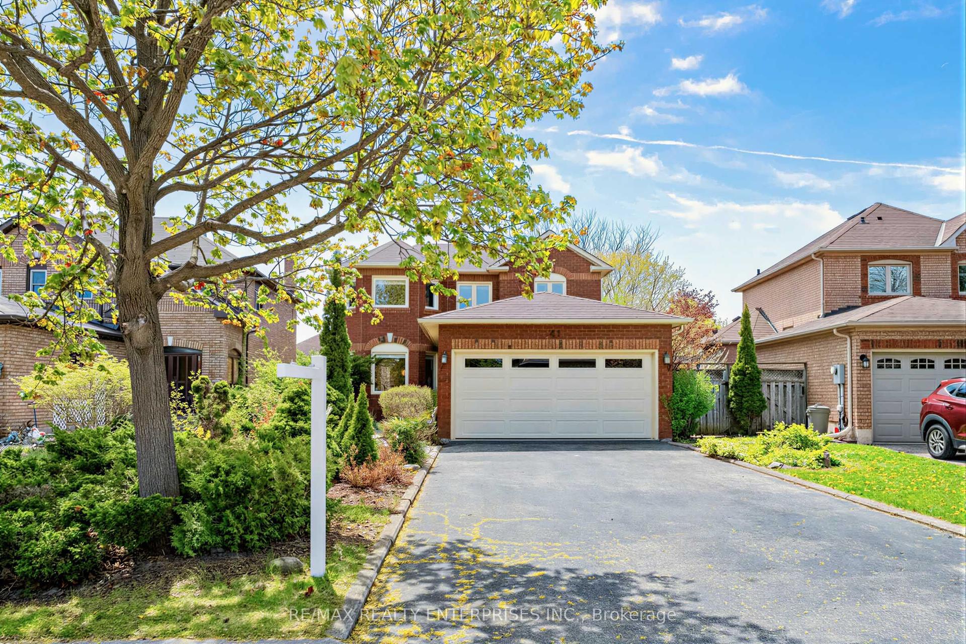 41 Killaloe Crescent — photo 1