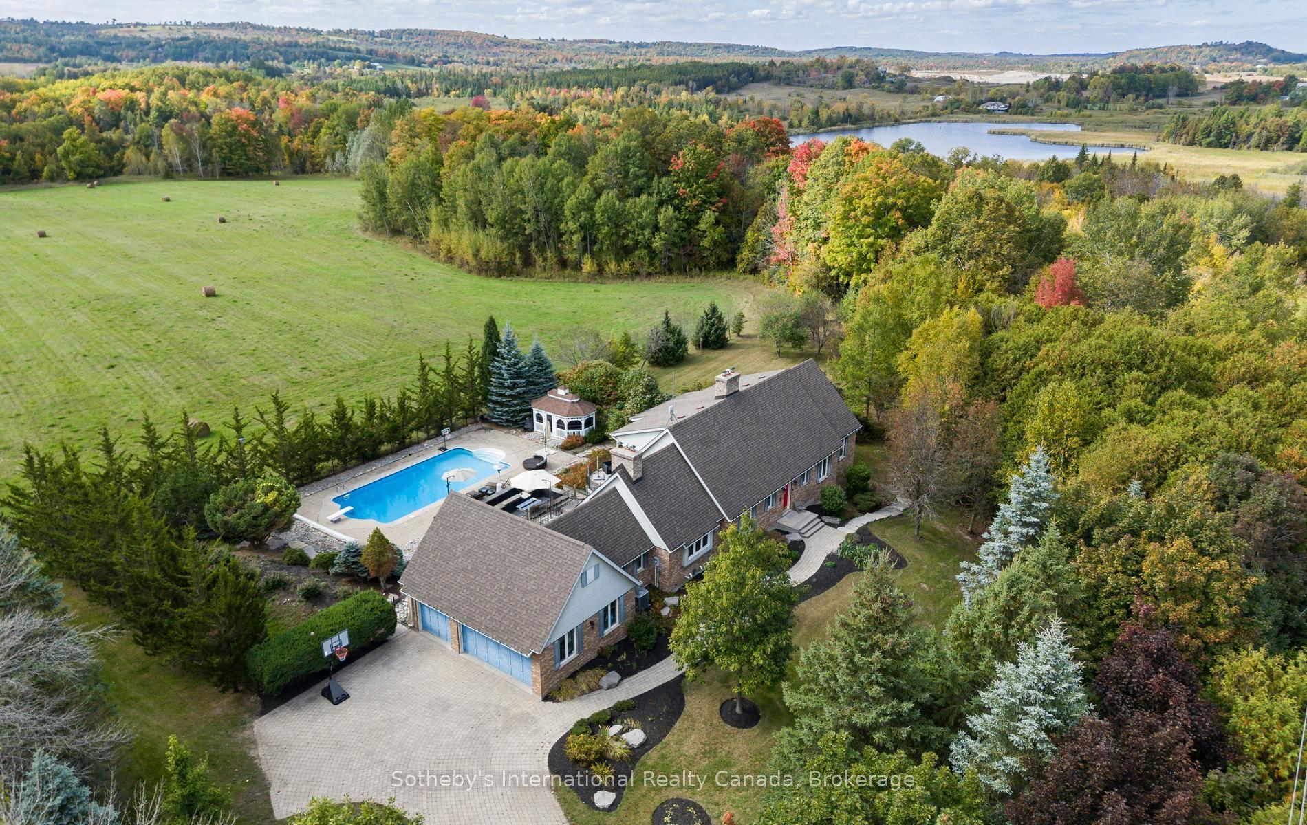 203 SKI HILL Road, Kawartha Lakes — Detached for sale, photo 1