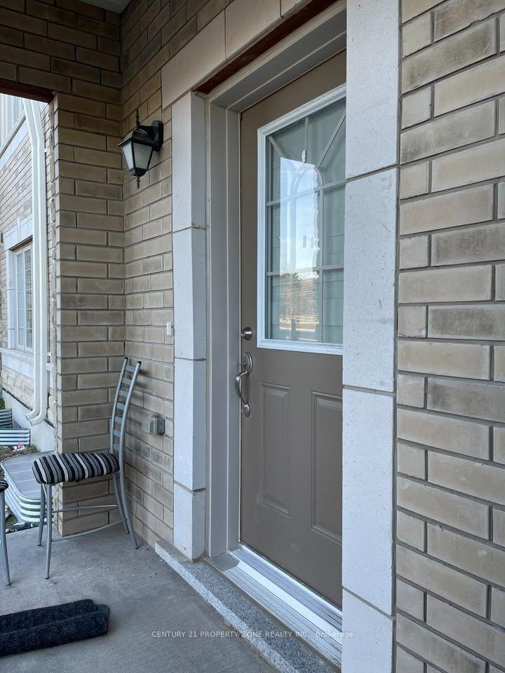39 Hashmi Place, Brampton — Semi-Detached for lease, photo 1