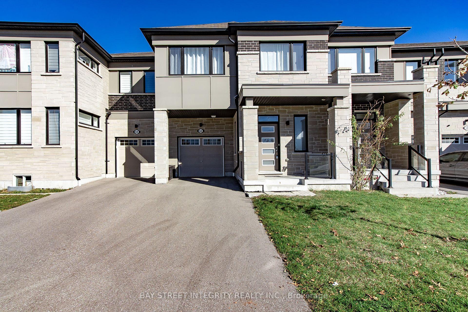 62 Lockyer Drive, Whitby — Townhouse for sale, photo 1