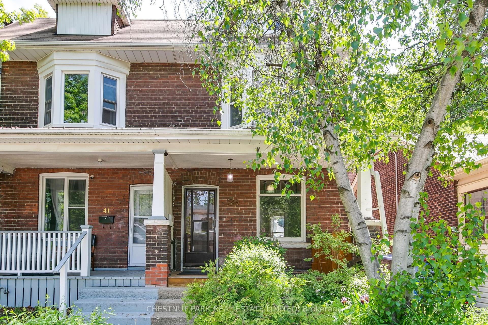 39 Devon Road — photo 1