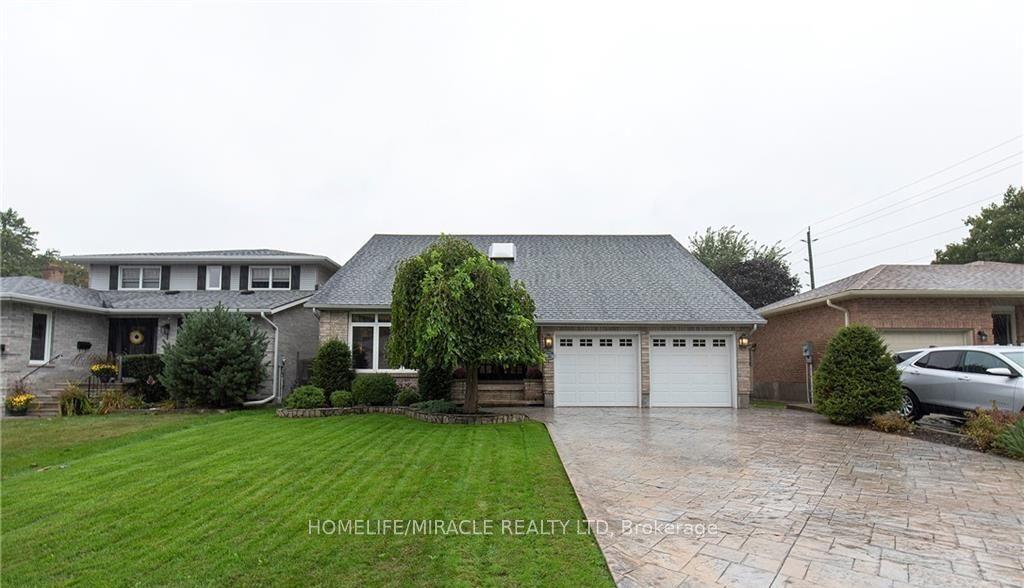 1079 Mona Drive — photo 1