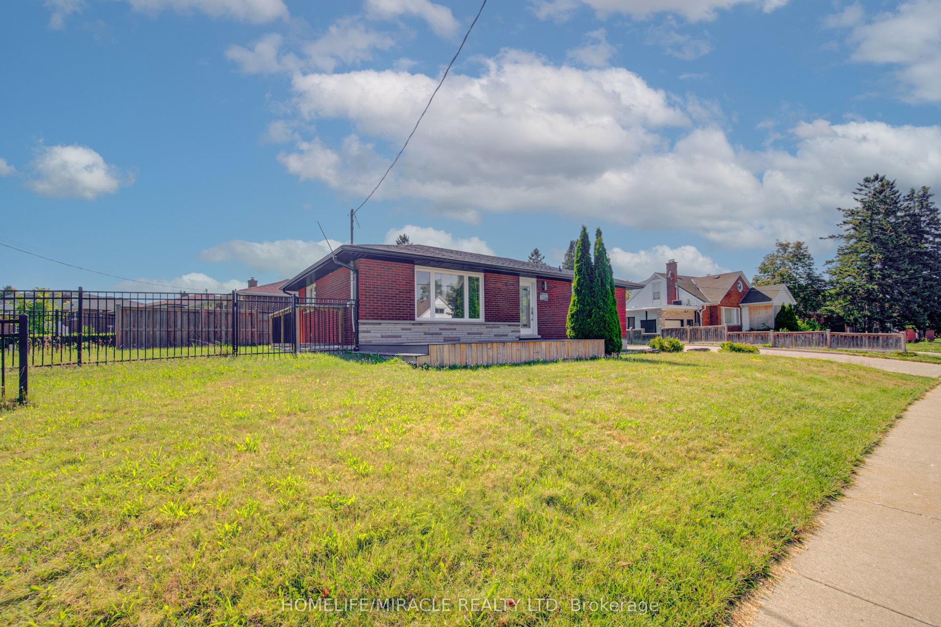 161 Kipling Avenue, Kitchener — Detached for sale, photo 1