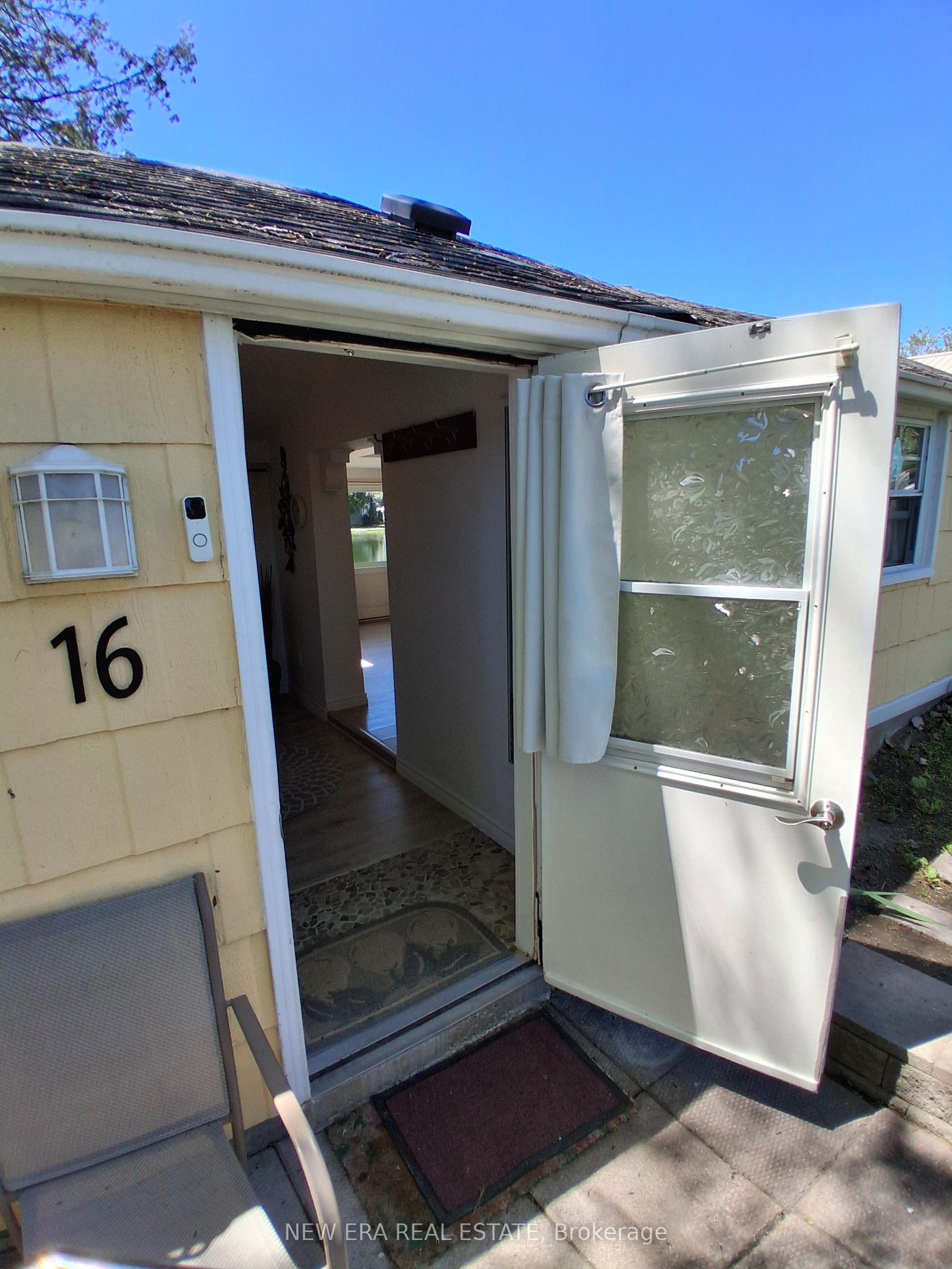 16 Pines Lane — photo 1