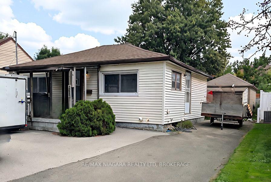 268 Mcalpine Avenue S, Welland — Detached for sale, photo 1