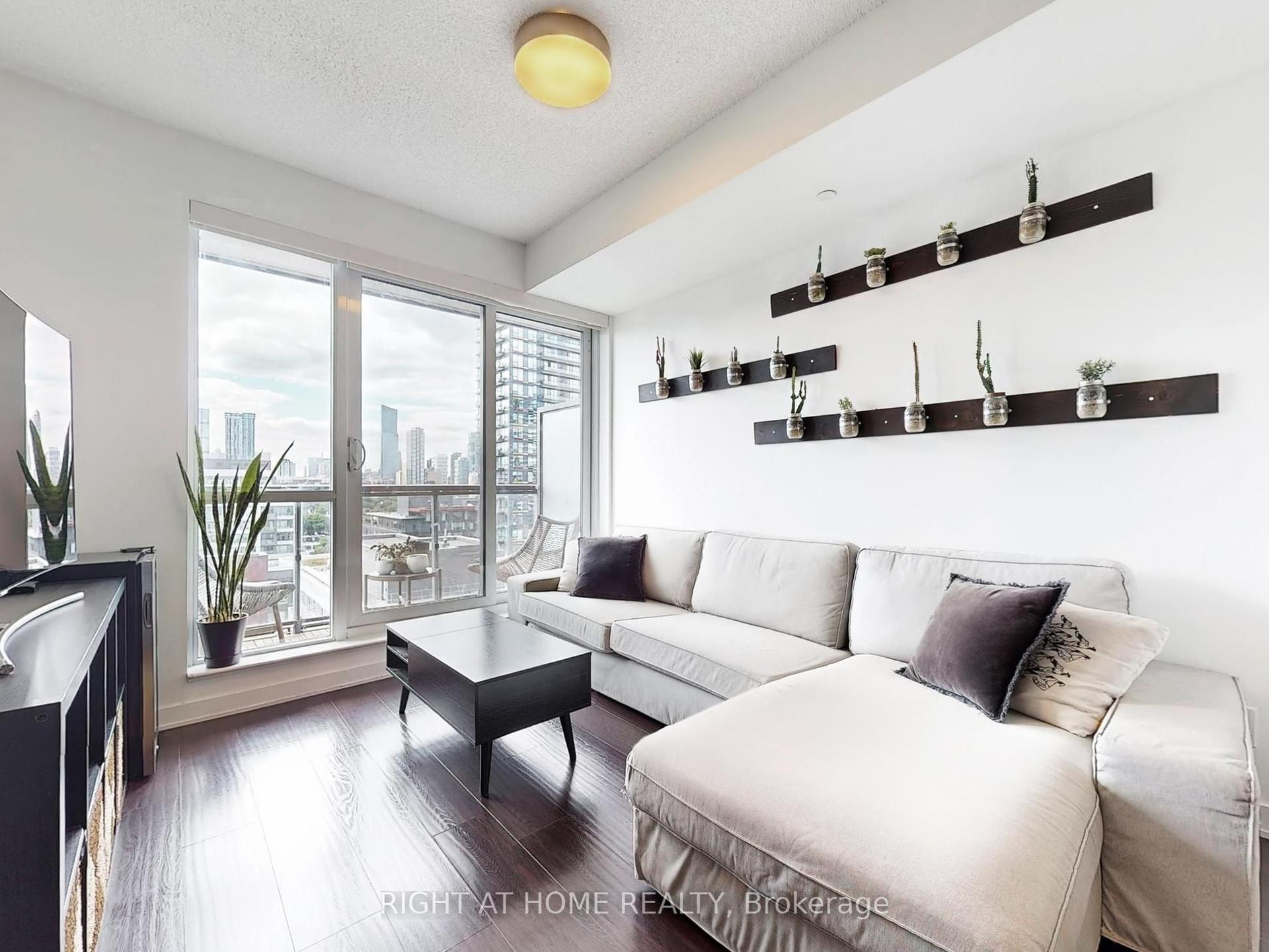 55 Regent Park Boulevard 1407 #1407 — photo 1