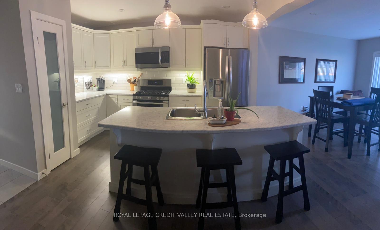 123 Denrich Avenue, Tillsonburg — Townhouse for lease, photo 1