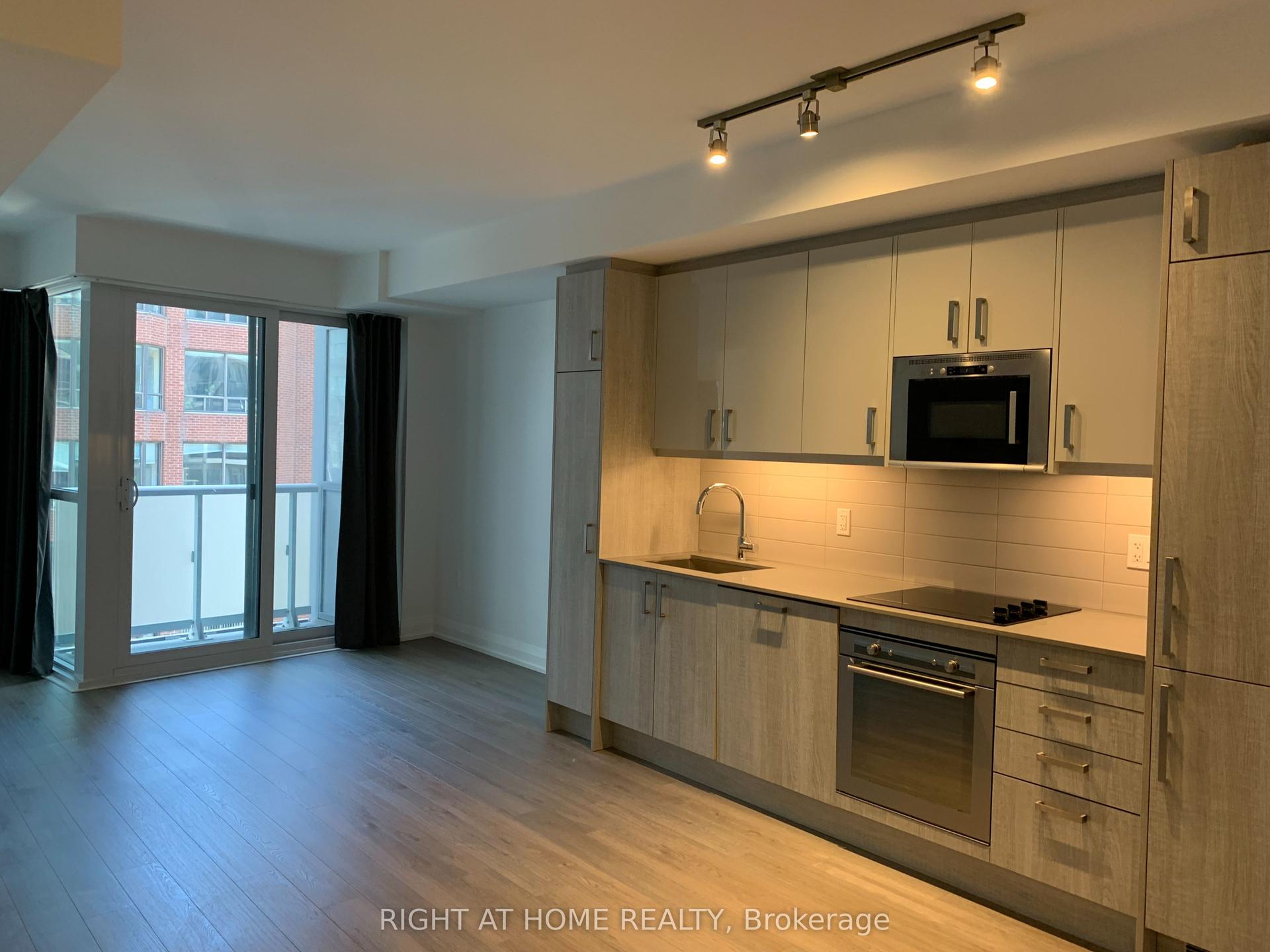 77 Mutual Street 1010 #1010 — photo 1