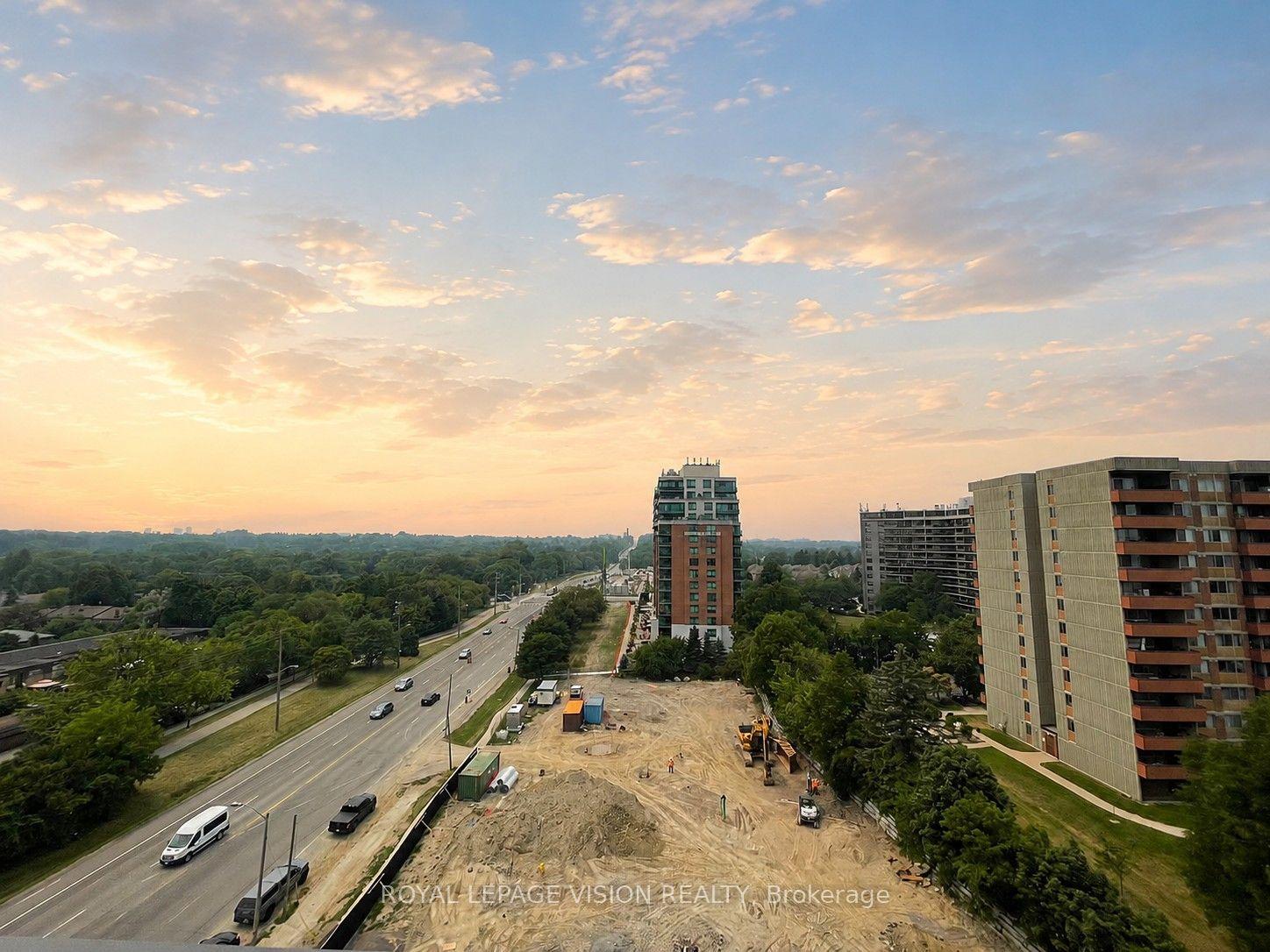 4010 Eglinton Avenue W 911 #911, Toronto — Condo for lease, photo 1