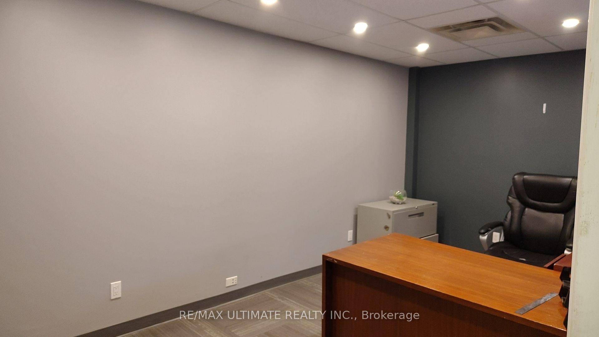 5450 Canotek Road 43 #43 — photo 1