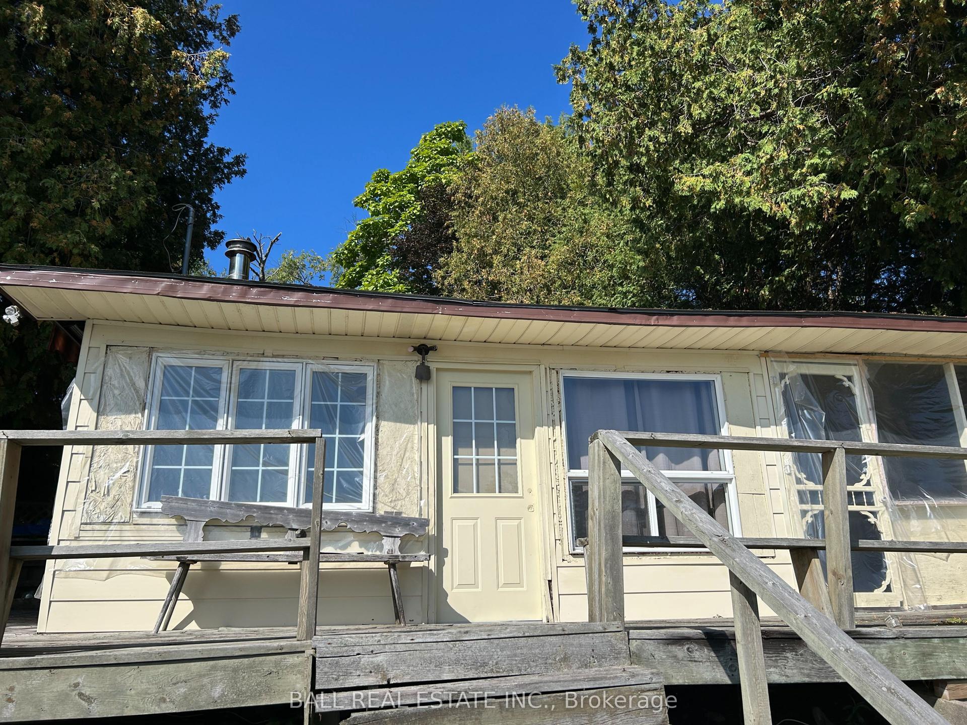 2095 Wilson Lane — photo 1