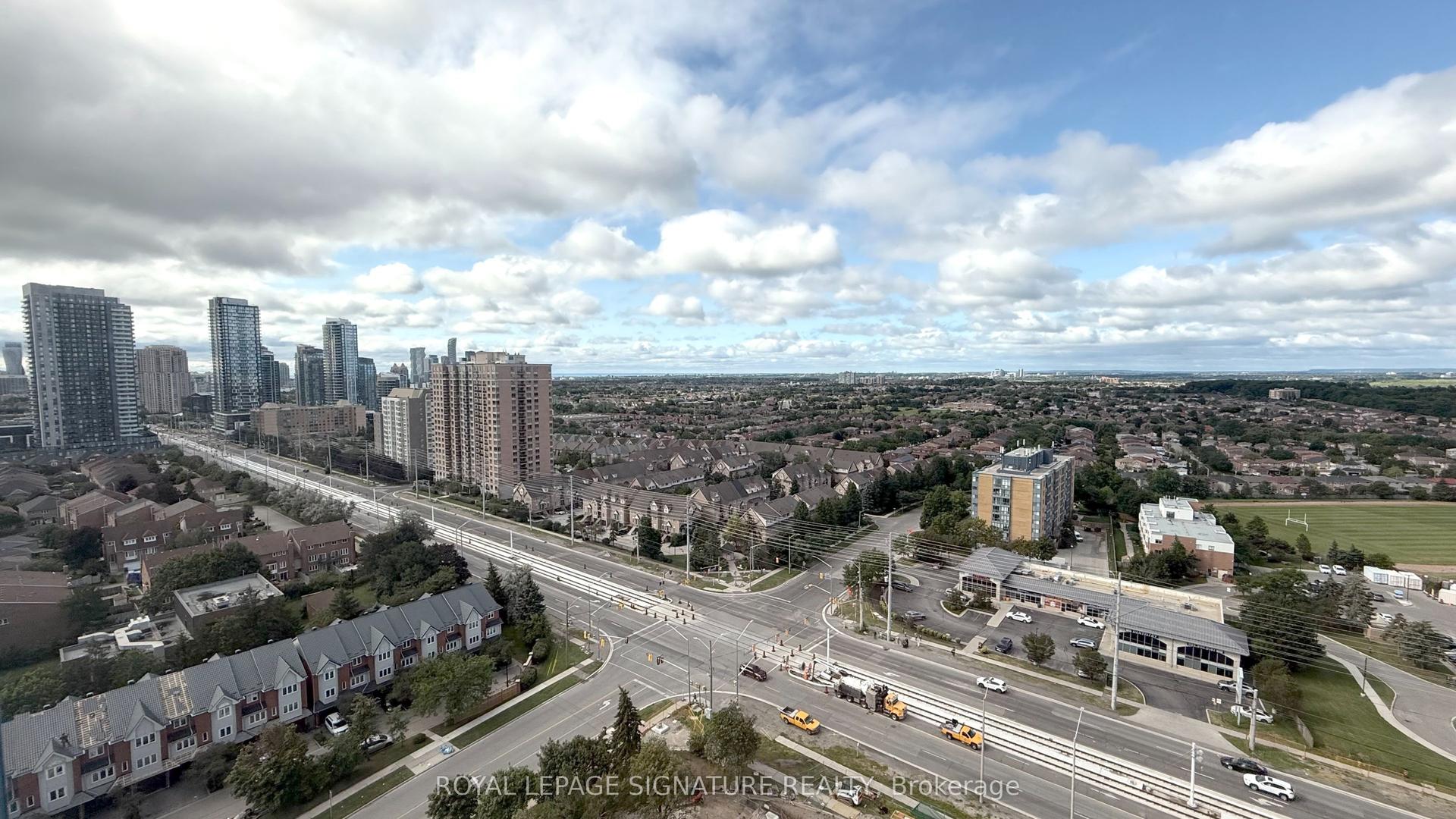 35 Trailwood Drive 2117 #2117, Mississauga — Condo for sale, photo 1