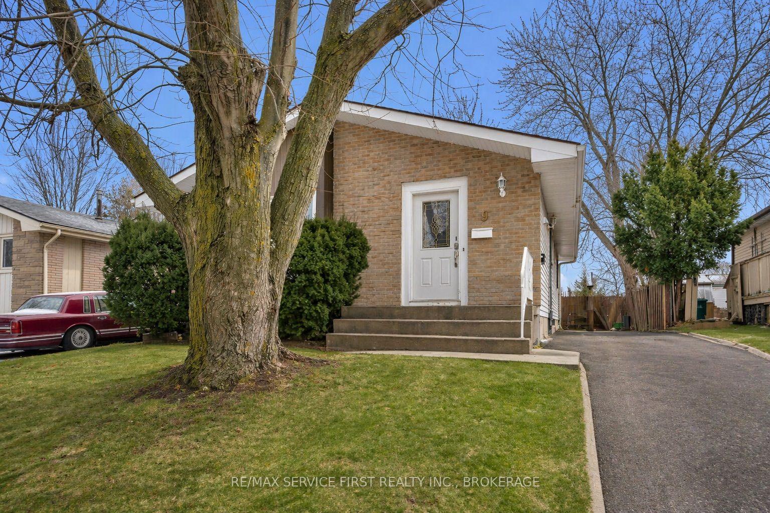 9 Rockford Place — photo 1