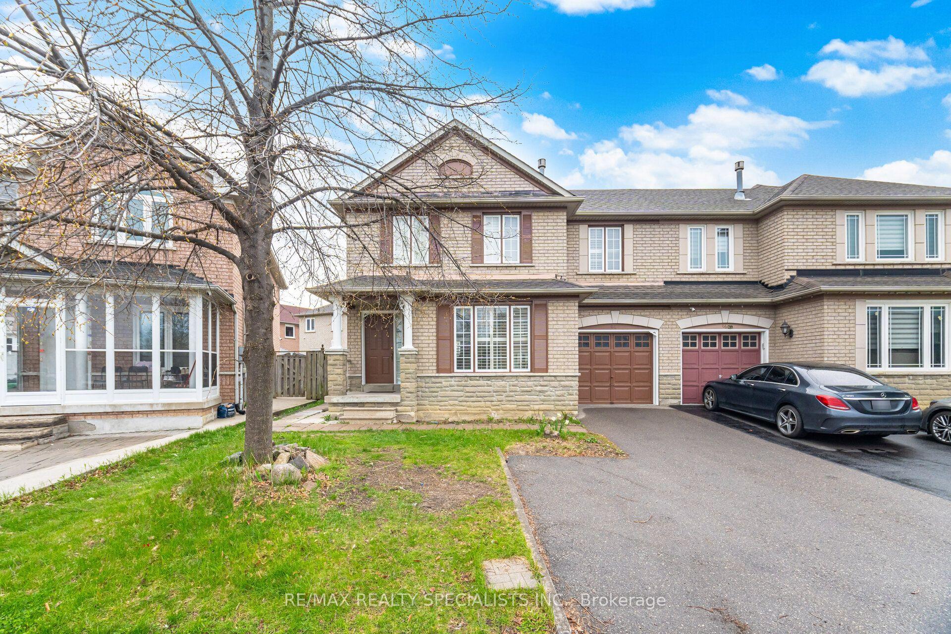 64 Dolphin Song Crescent, Brampton — Semi-Detached for sale, photo 1
