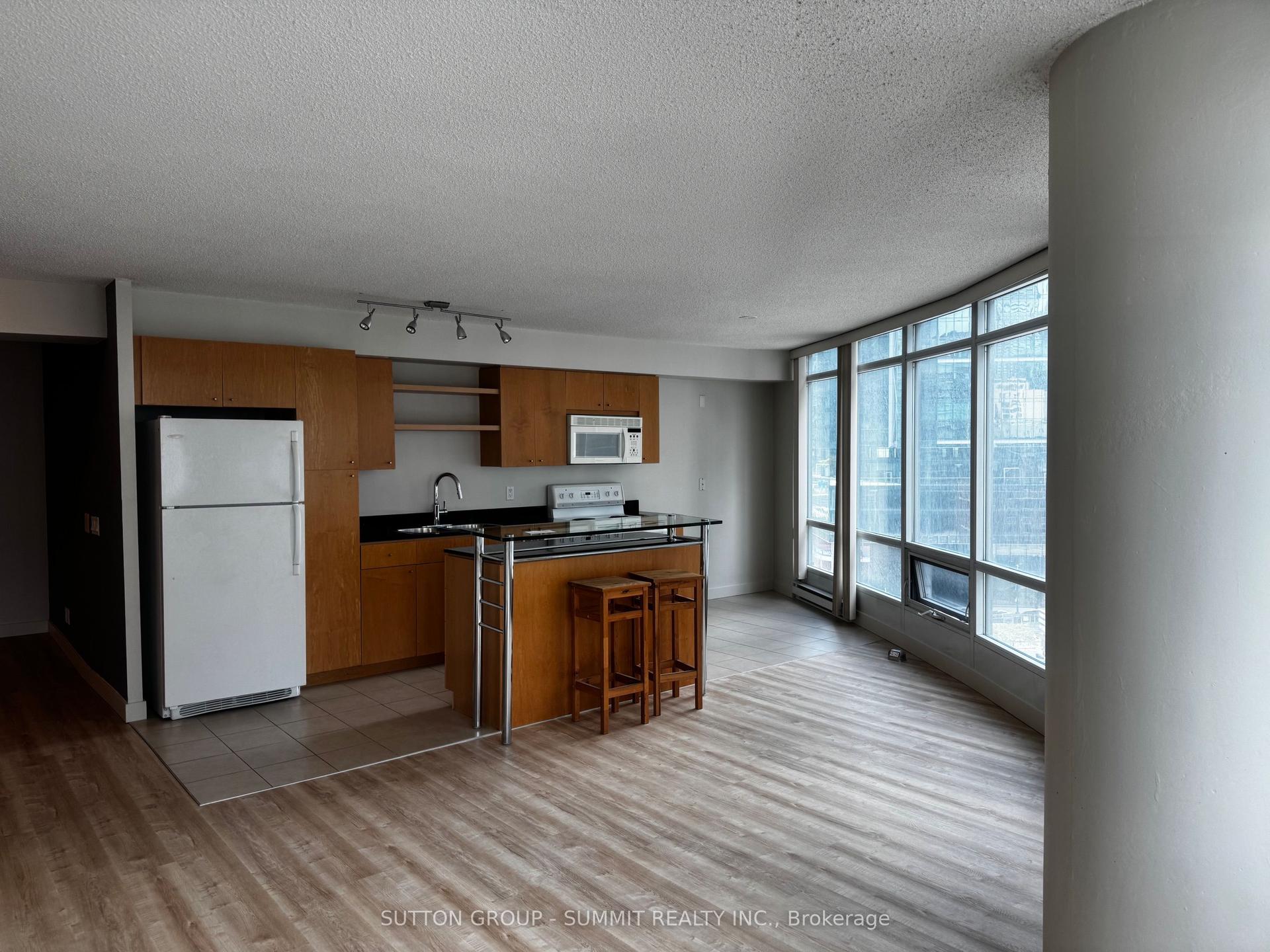 373 Front Street W 1510 #1510 — photo 1