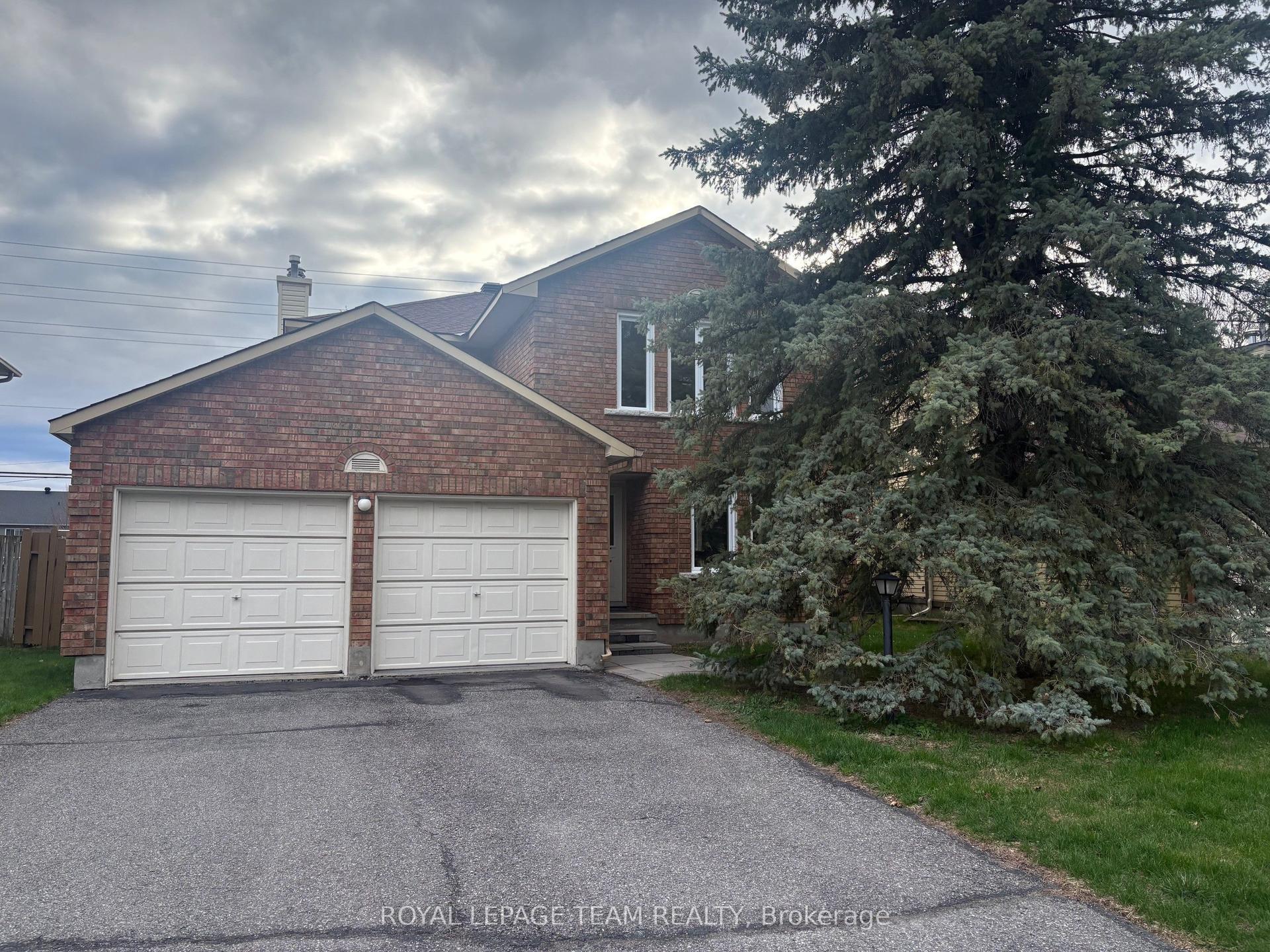 97 Huntsman Crescent — photo 1