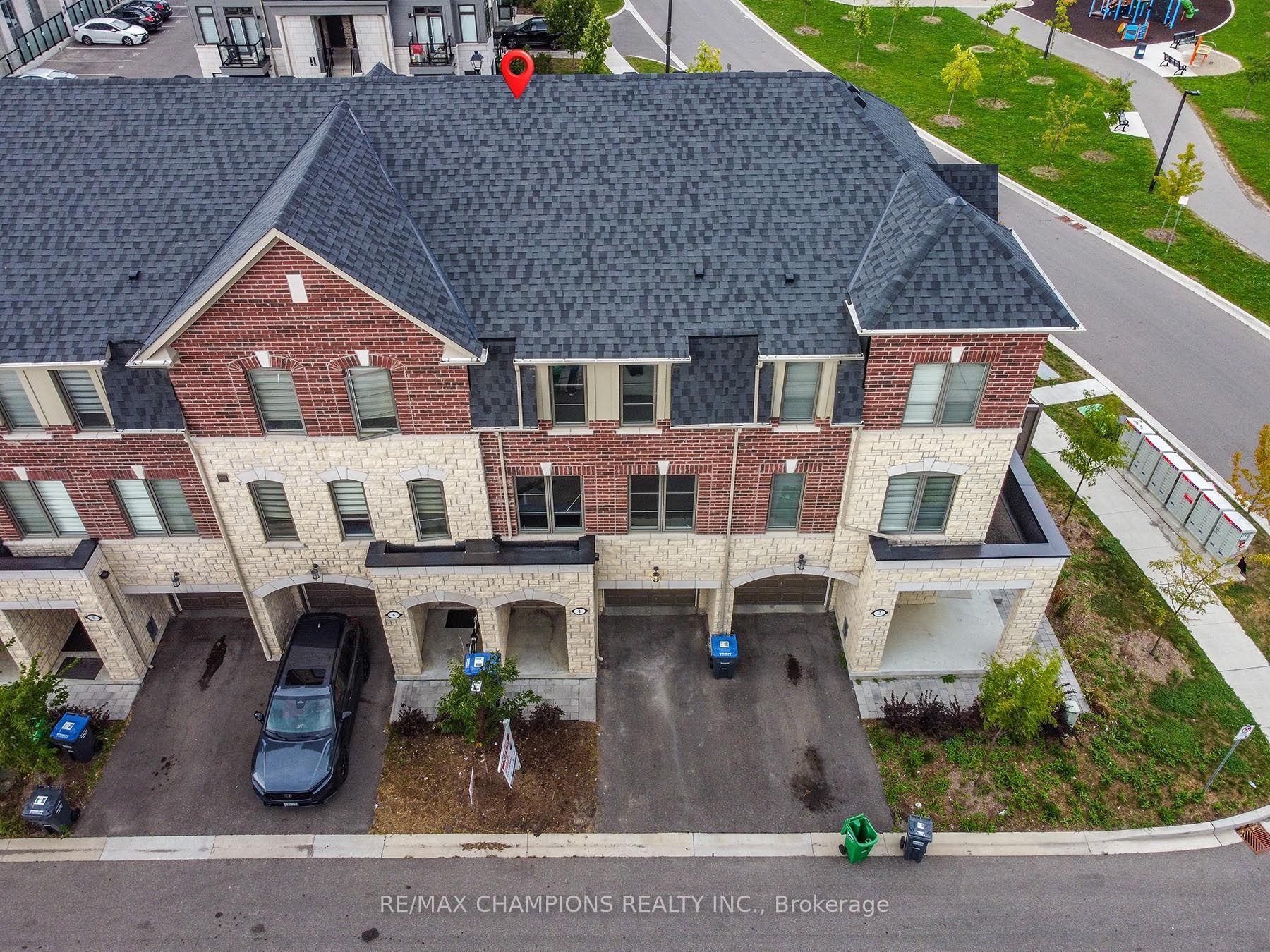 4 Arcola Street, Brampton — Townhouse for sale, photo 1
