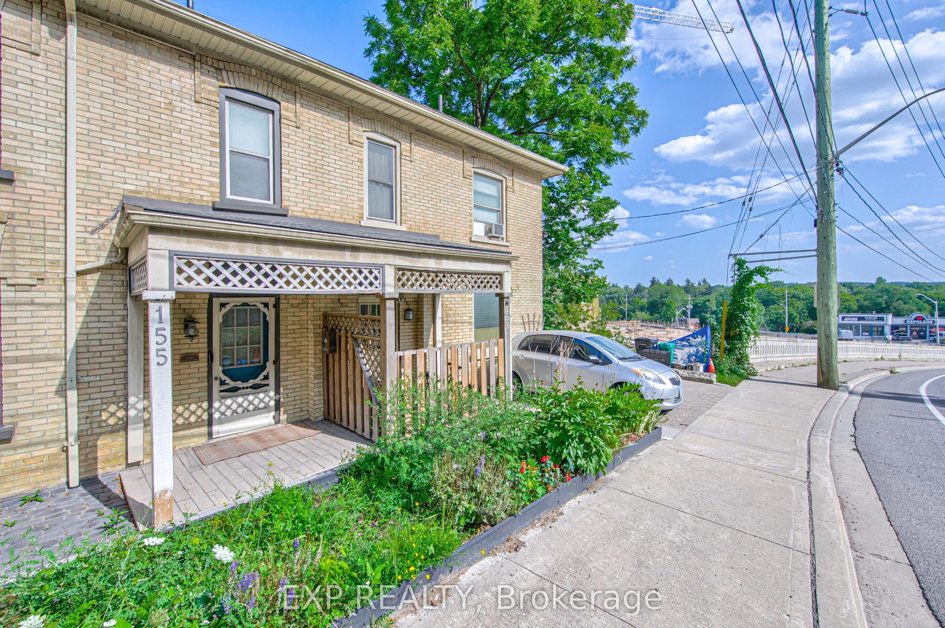 153 Fountain Street N, Cambridge — Semi-Detached for sale, photo 1
