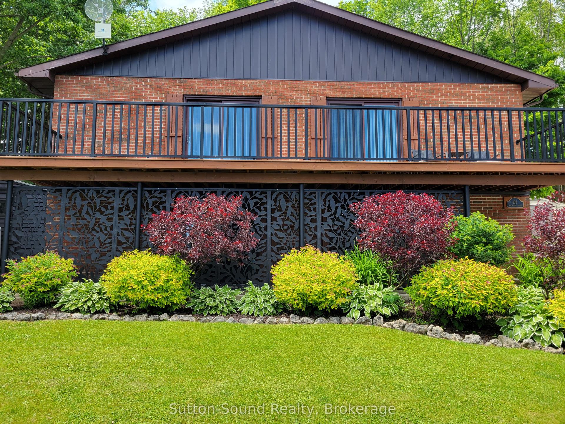 138 Macintosh Drive — photo 1