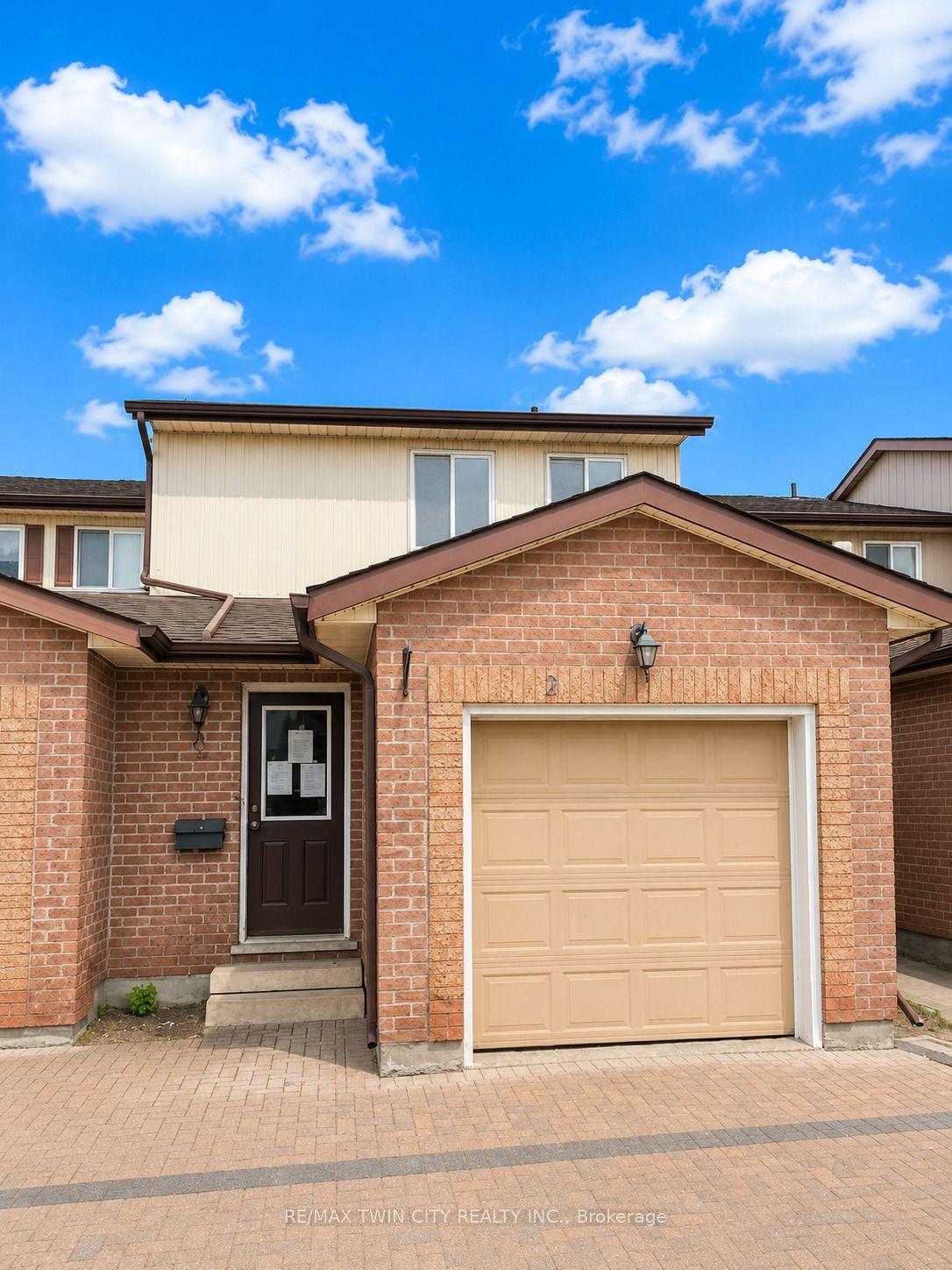 25 W Valleyview Road 2 #2, Kitchener — Condo Town for sale, photo 1
