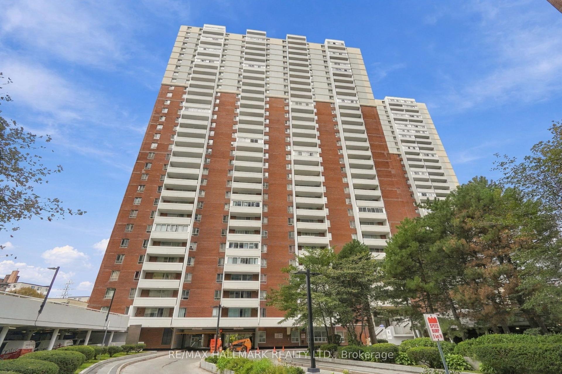 1 Massey Square 1419 #1419, Toronto — Condo for sale, photo 1