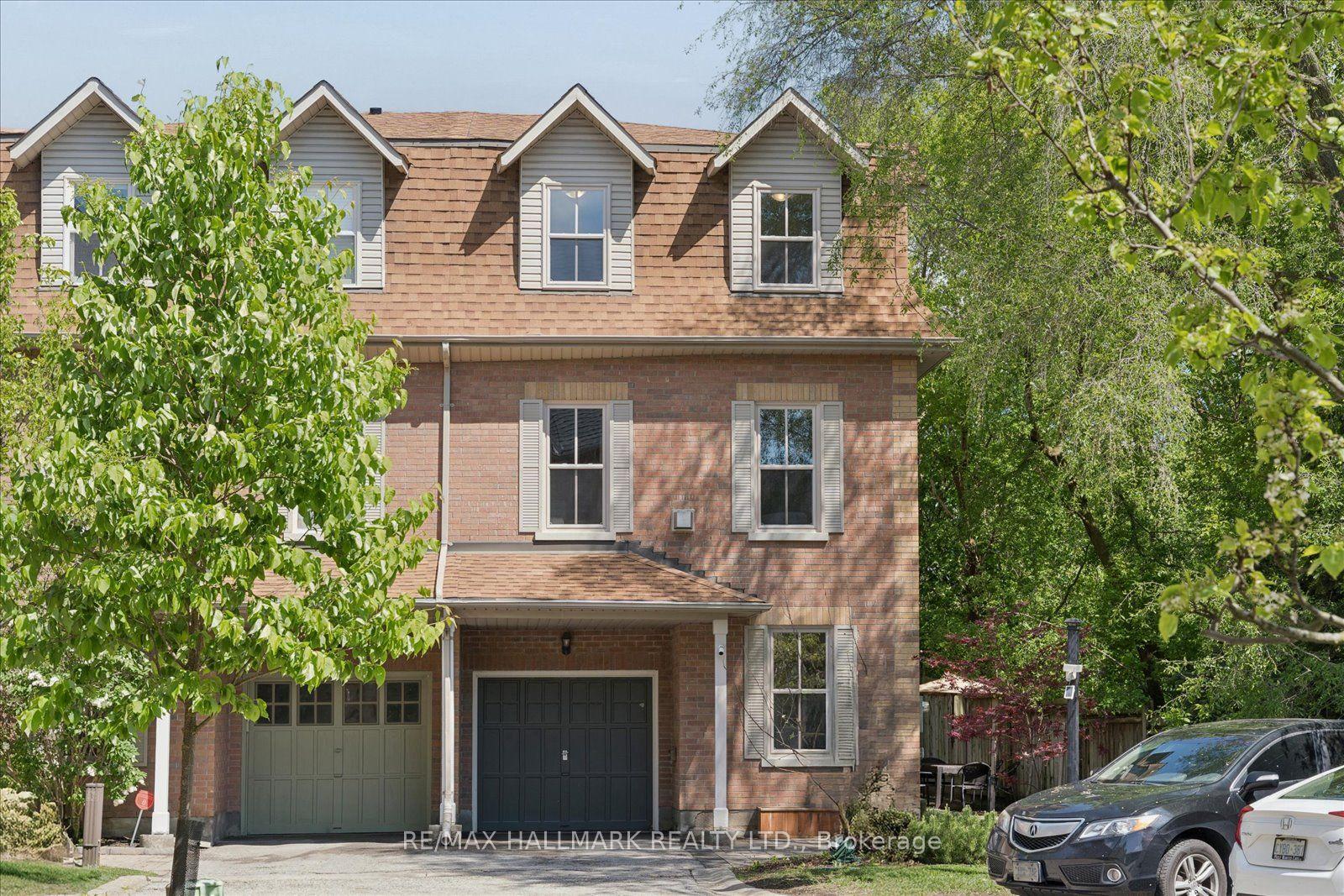 13 E J Lennox Way — photo 1
