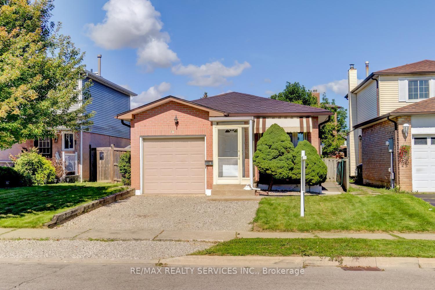 41 Greenleaf Crescent, Brampton — Detached for sale, photo 1