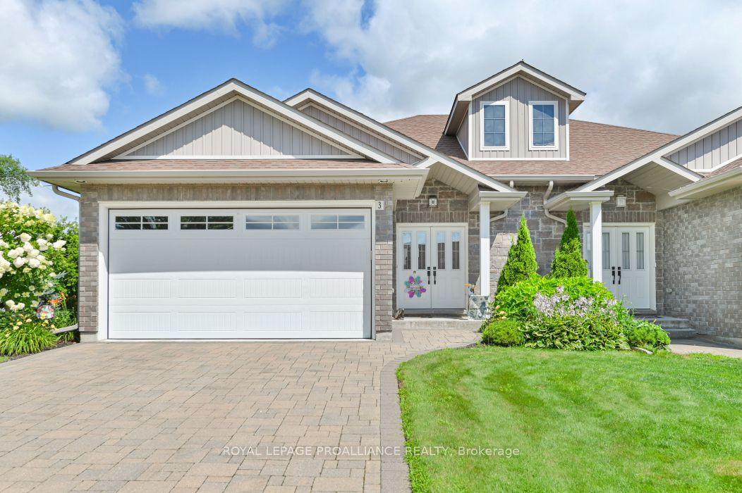 3 Cortland Crescent — photo 1