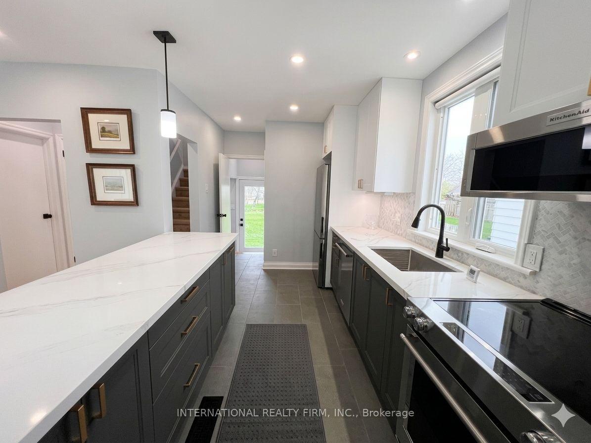 9 Admiral Road — photo 1
