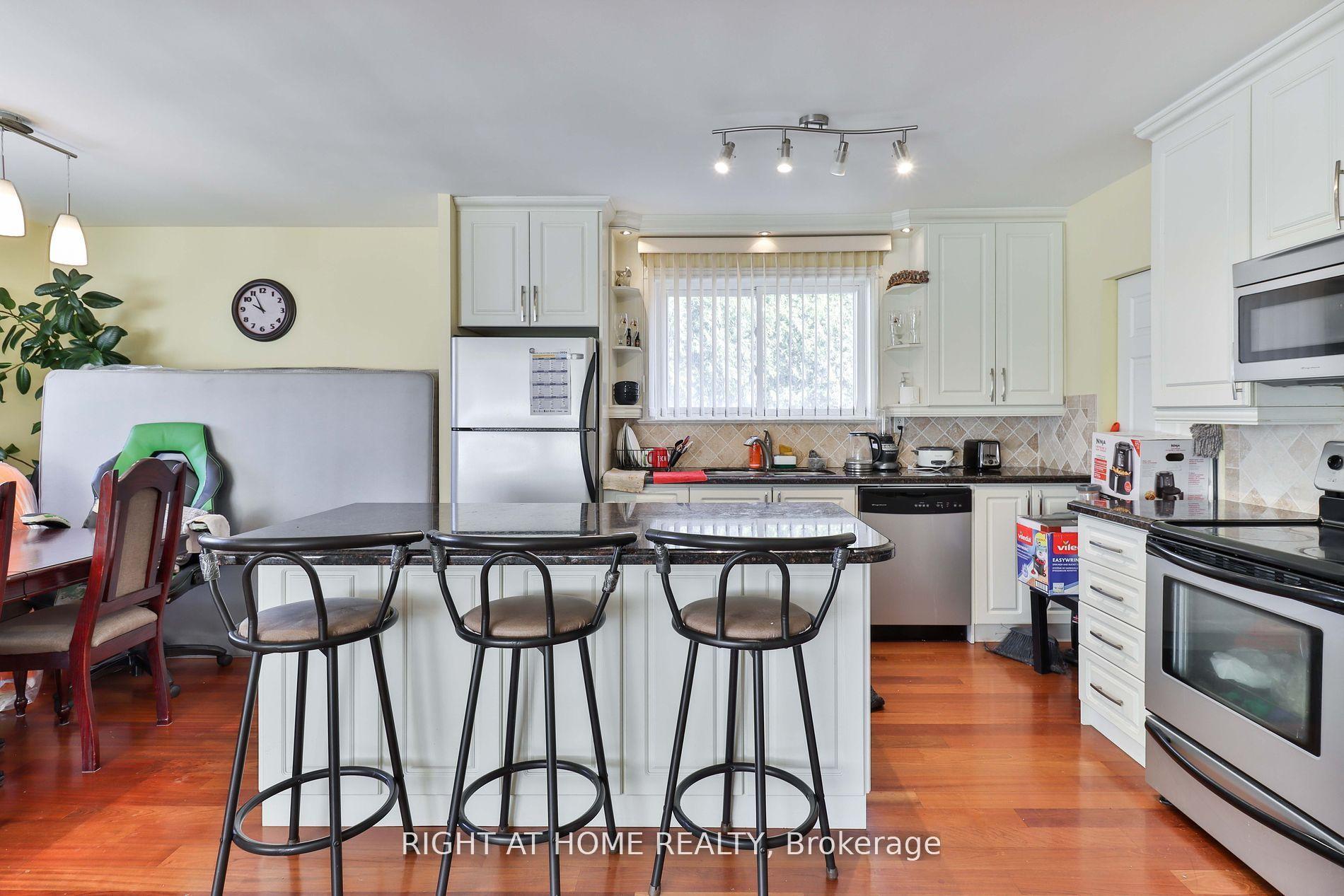 2 Greenland Road Main #Main — photo 1
