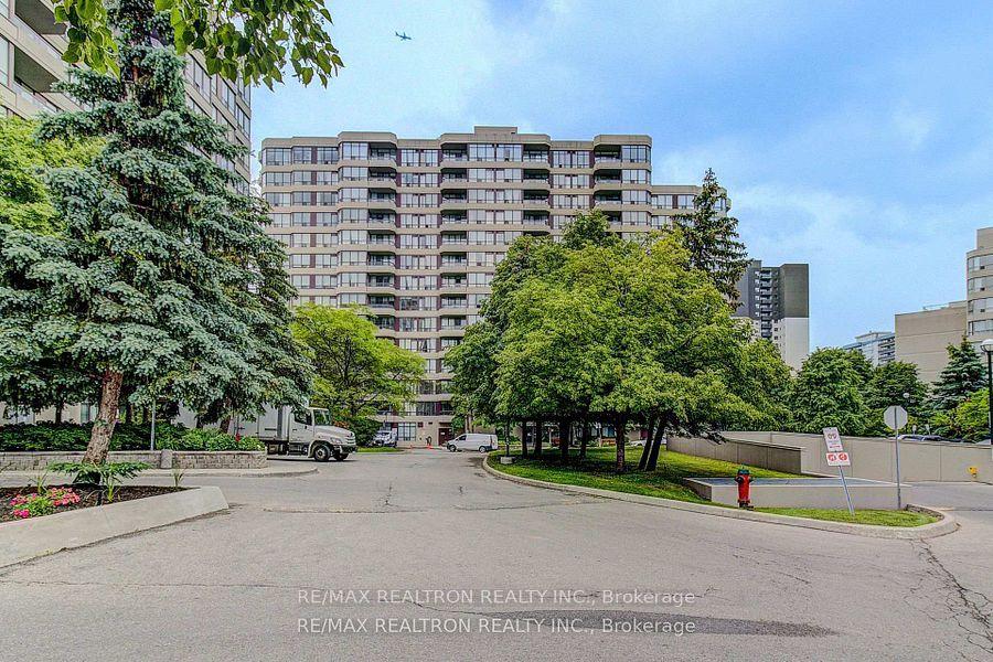 91 Townsgate Drive Ph206 #Ph206 — photo 1