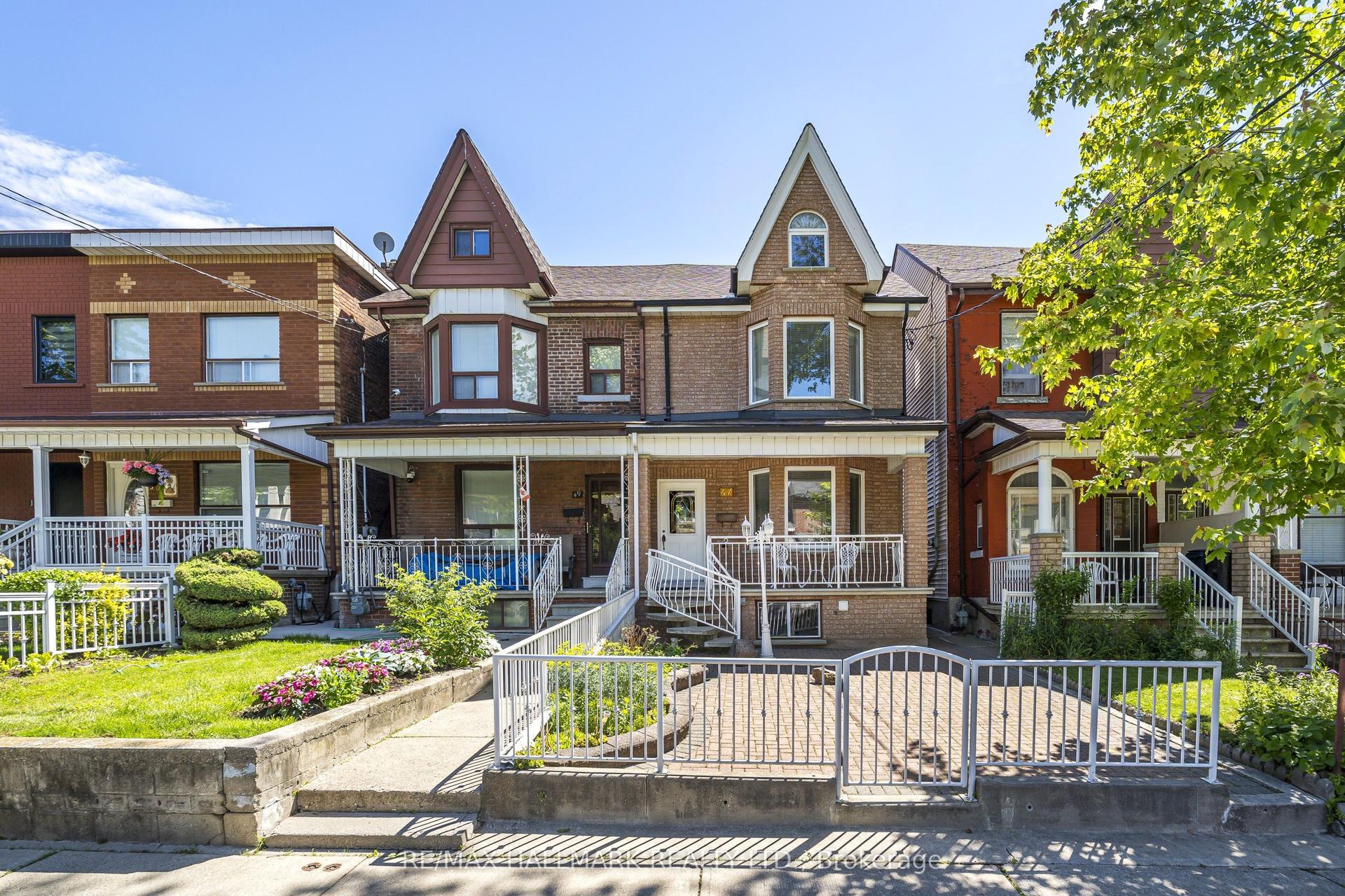 47 Montrose Avenue, Toronto — Semi-Detached for sale, photo 1
