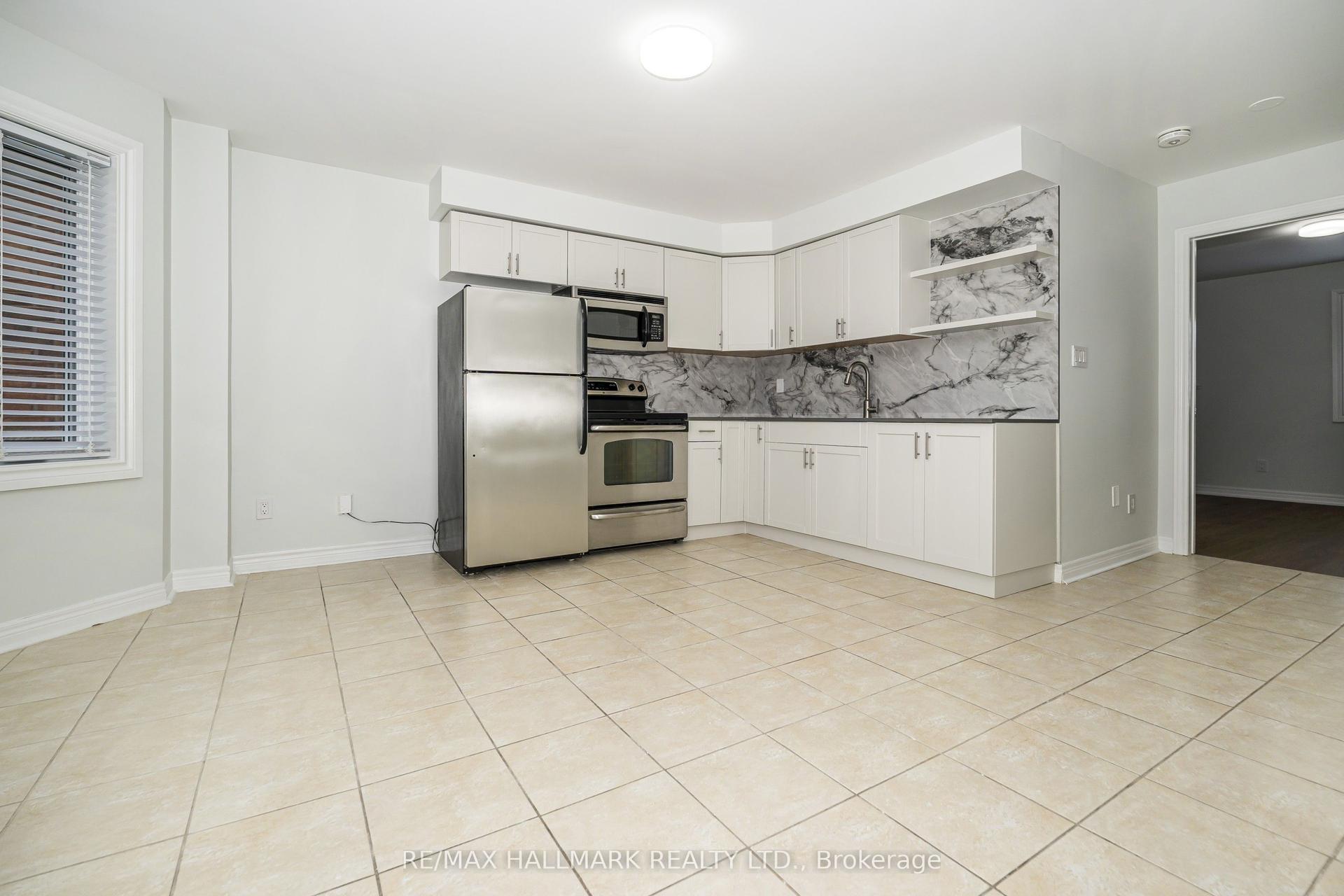 125 Viella Street UPPER #UPPER, Toronto — Semi-Detached for lease, photo 1