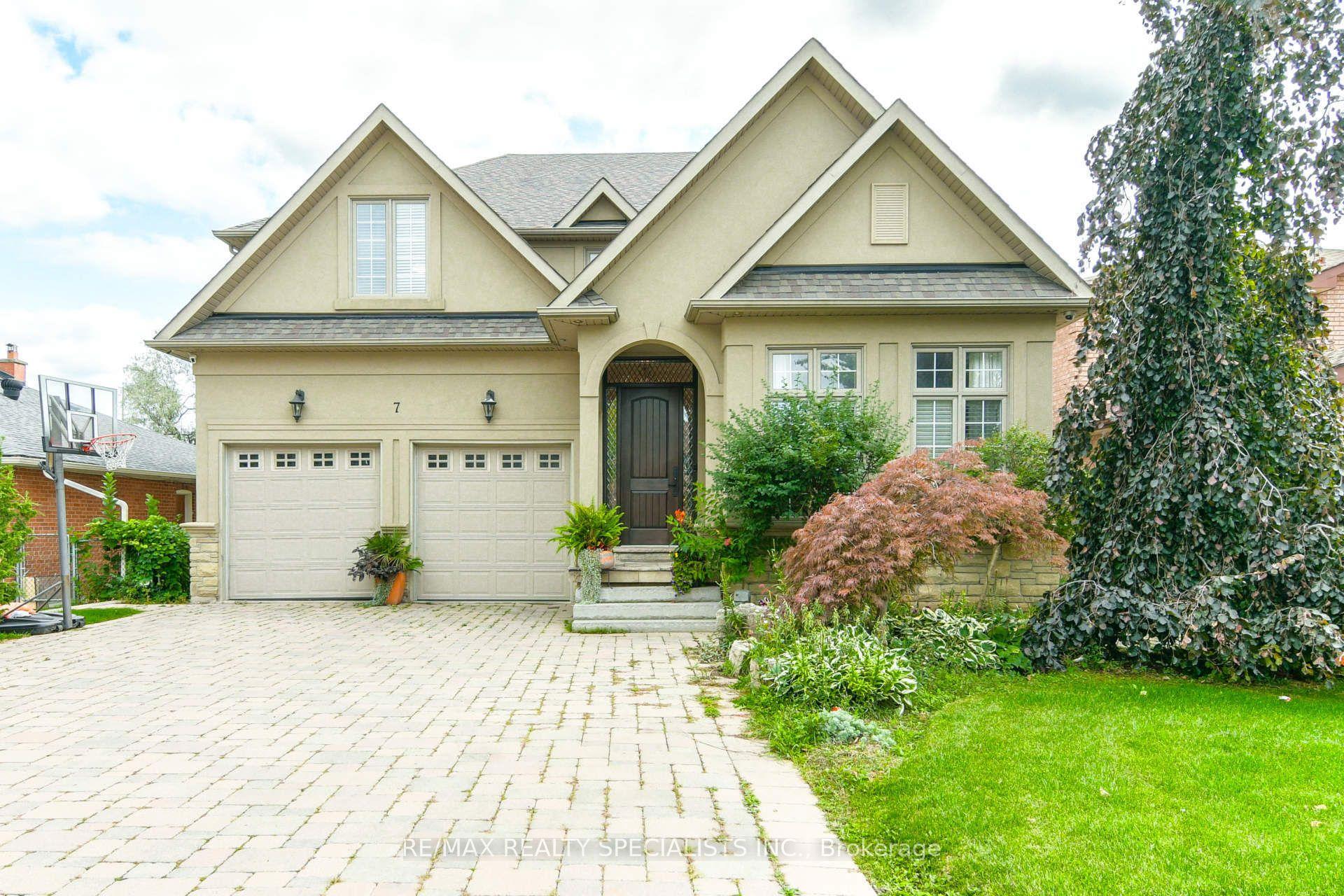 7 Scott Drive Upper #Upper — photo 1