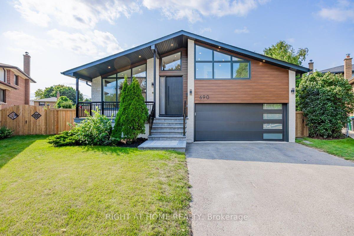 690 Hillman Crescent, Mississauga — Detached for lease, photo 1
