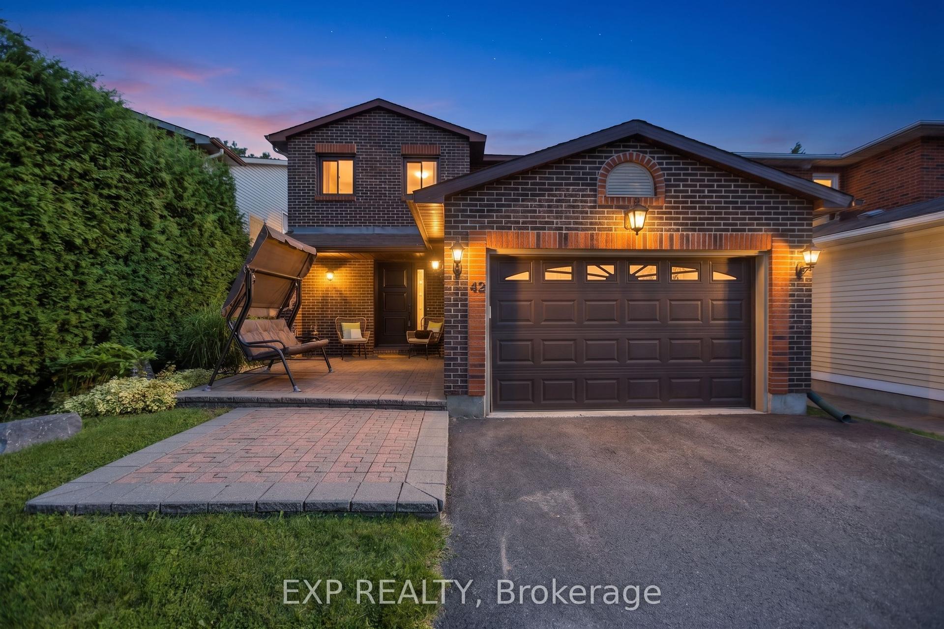 42 Valley Ridge Street, Cityview - Parkwoods Hills - Rideau Shore — Detached for sale, photo 1