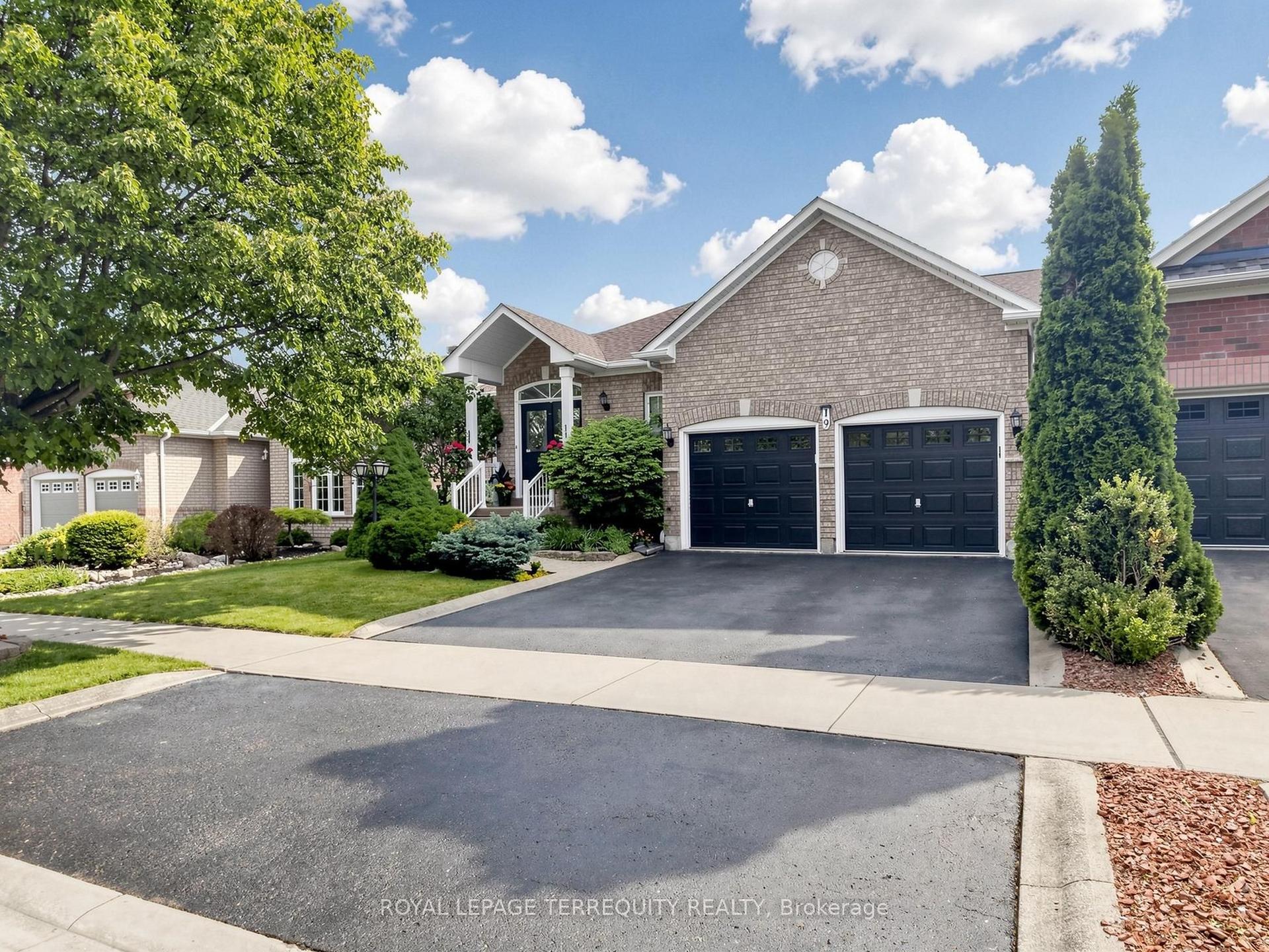 19 Johnson Crescent, Halton Hills — Detached for sale, photo 1