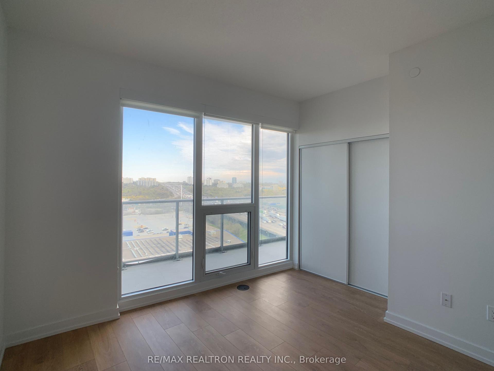 117 Mcmahon Drive 1102 #1102, Toronto — Condo for lease, photo 1