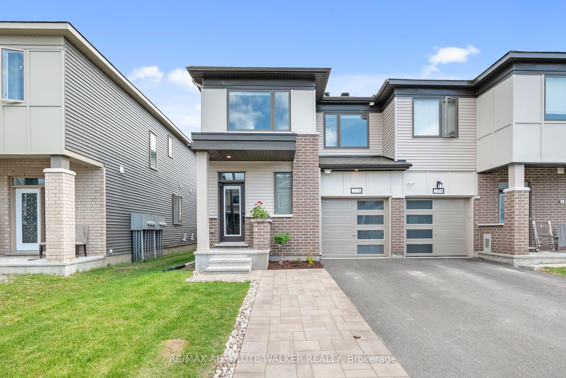 2176 Winsome Terrace, Orleans - Cumberland and Area — Townhouse for sale, photo 1