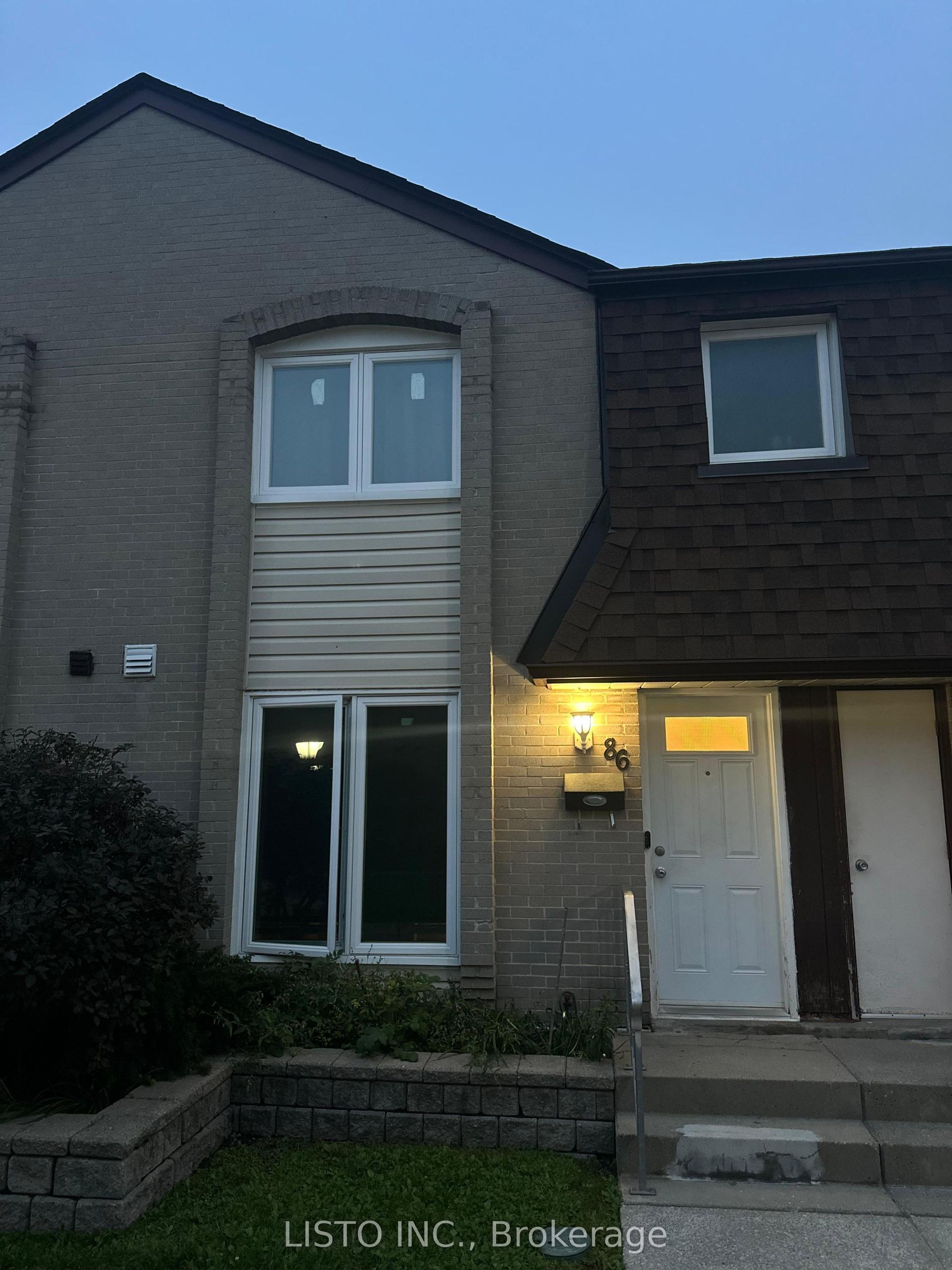 21 Livonia Place 50 #50, Toronto — Condo Town for sale, photo 1
