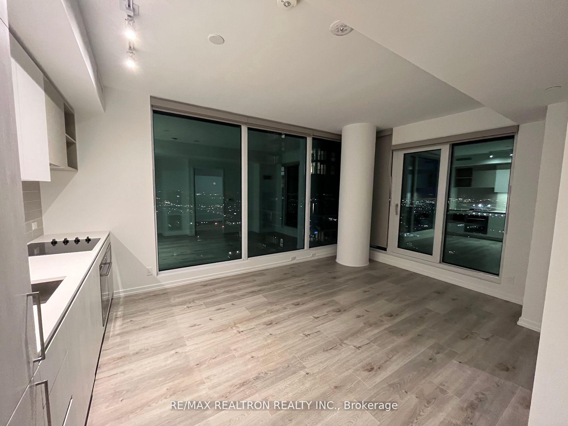 1000 Portage Parkway 5005 #5005 — photo 1
