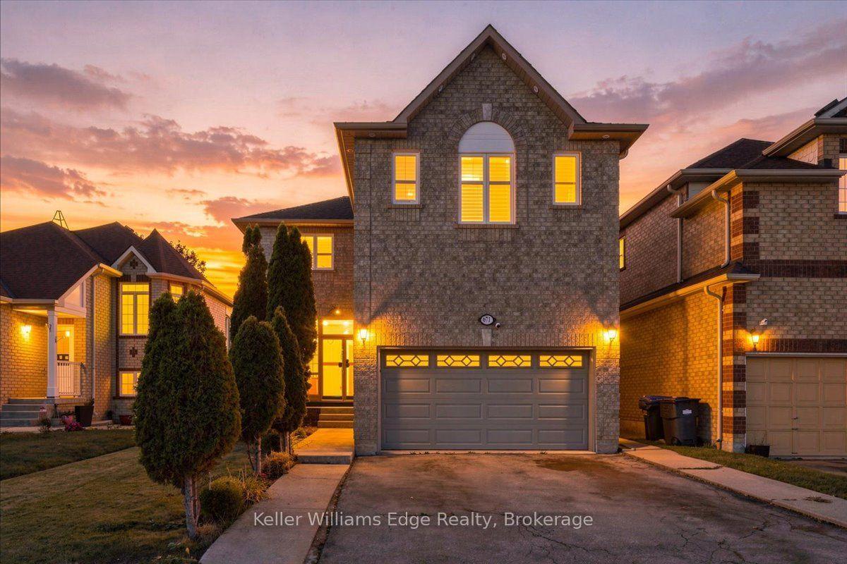 671 Twain Avenue, Mississauga — Detached for sale, photo 1
