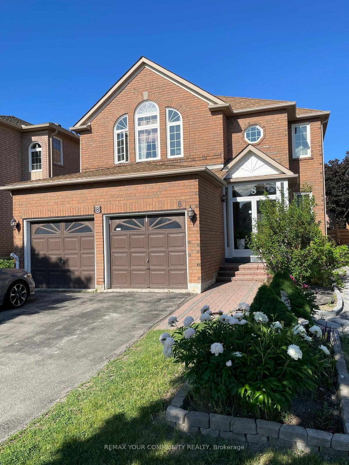 8 Jaguar Gate E — photo 1