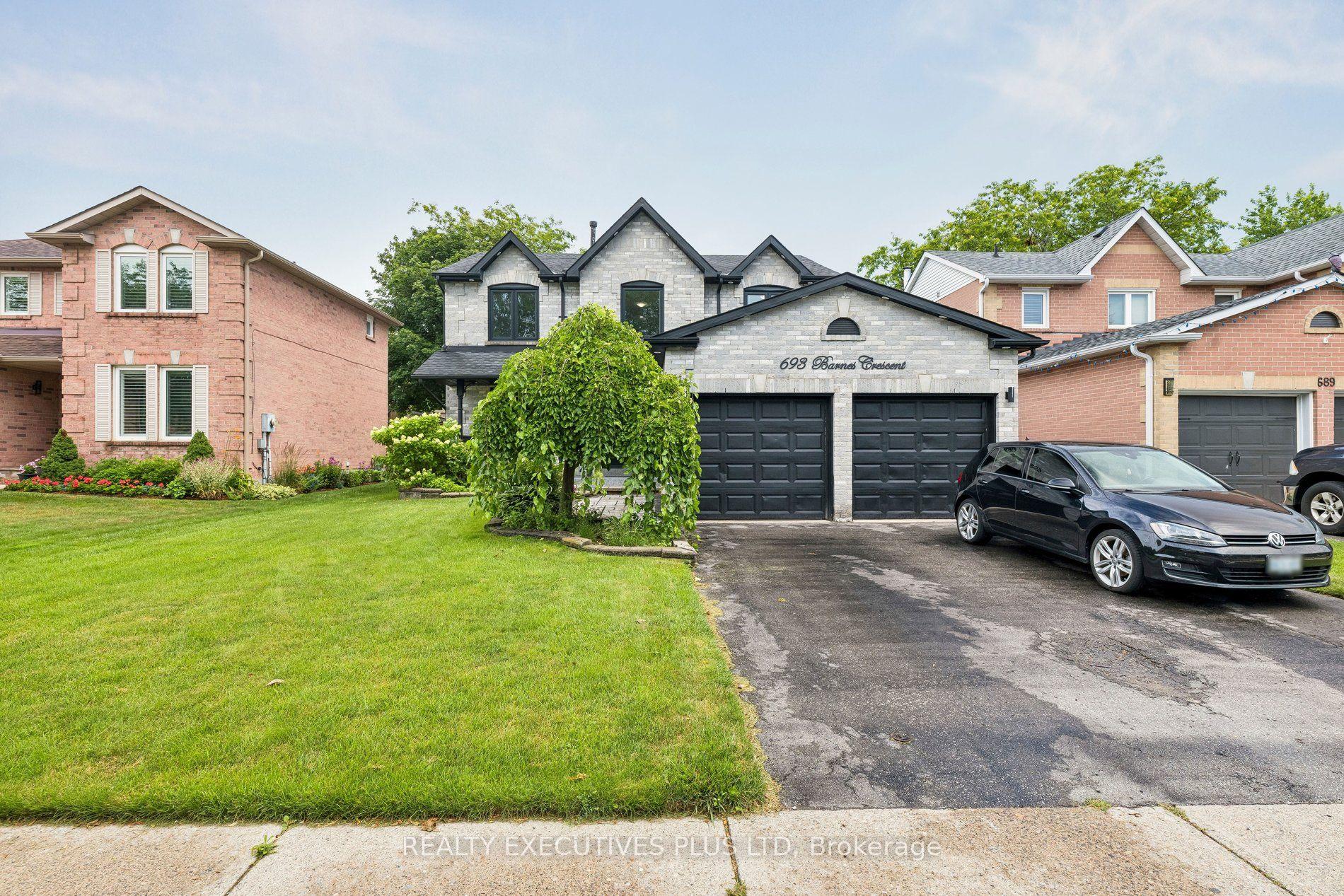 693 Barnes Crescent, Oshawa — Detached for sale, photo 1